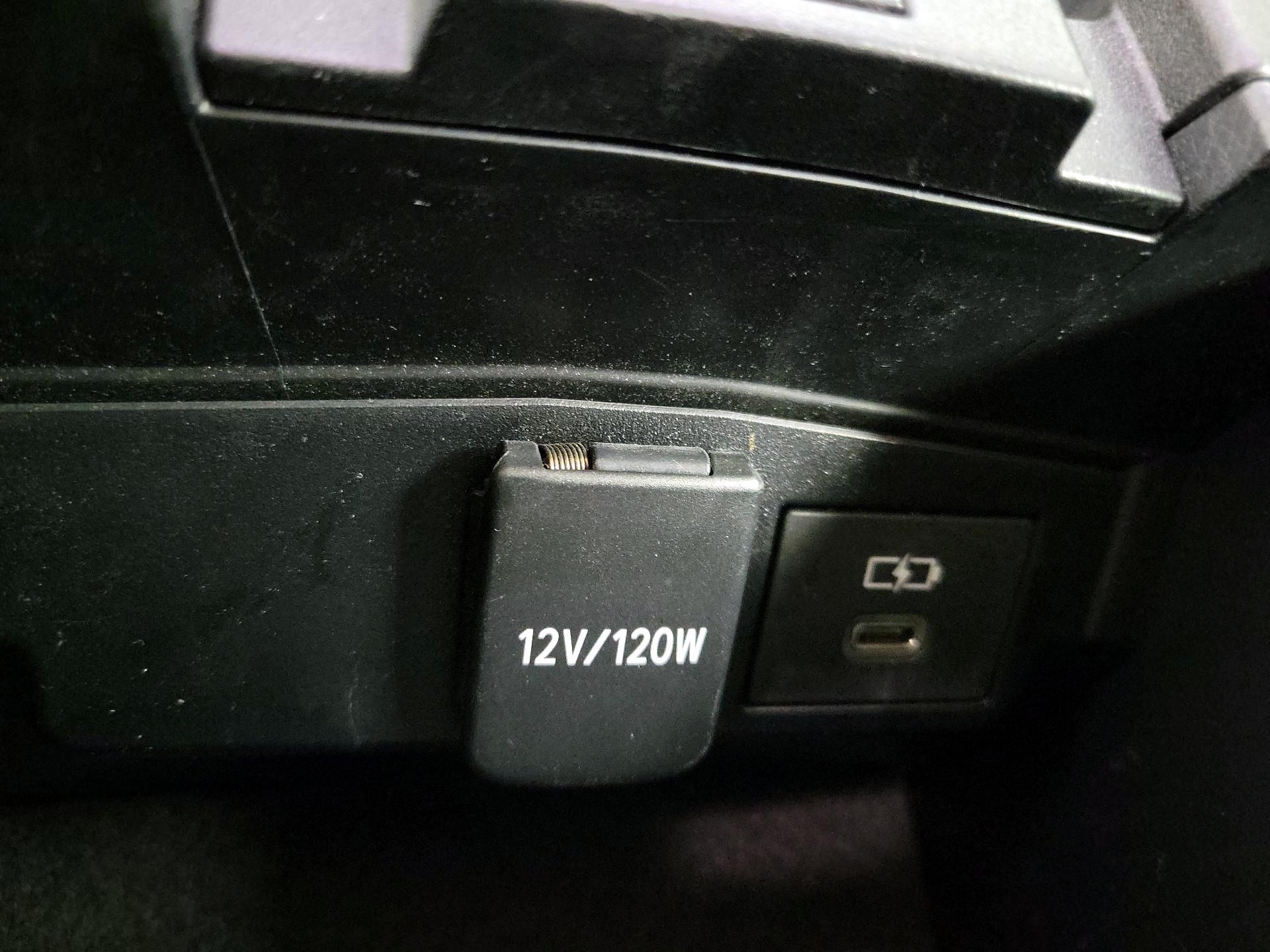 Thumbnail: 2023 Toyota Corolla - 18