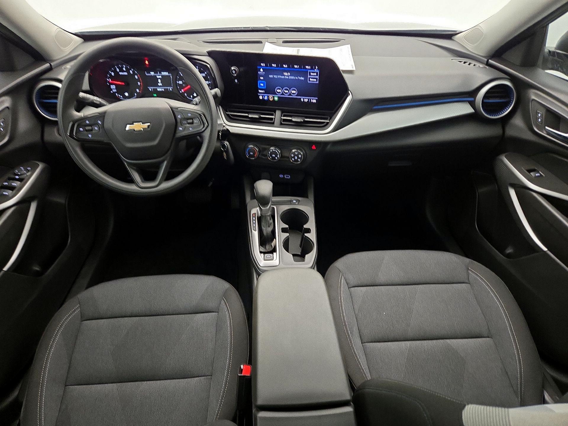 Thumbnail: 2024 Chevrolet Trax - 9