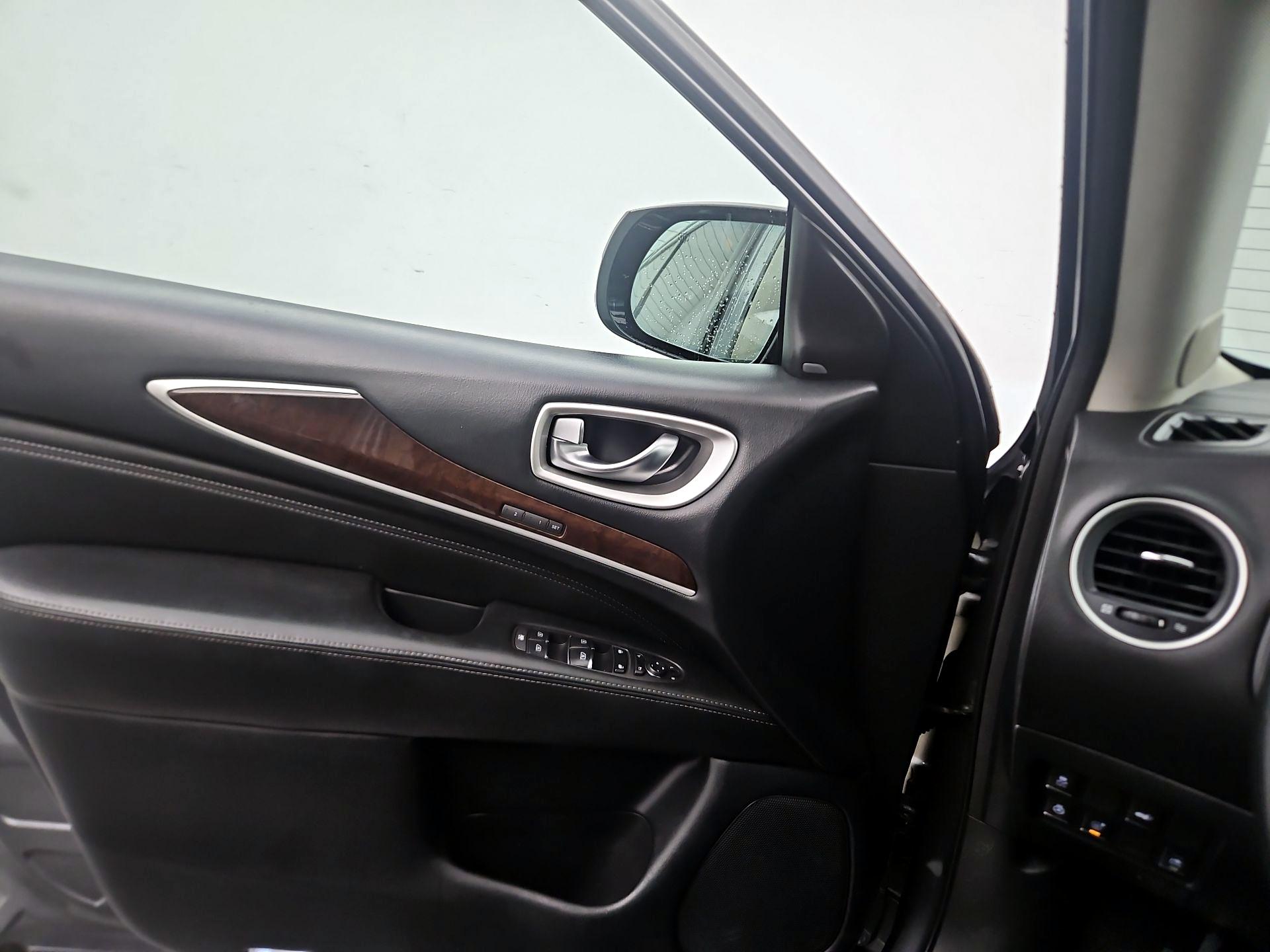 Thumbnail: 2019 INFINITI QX60 - 12