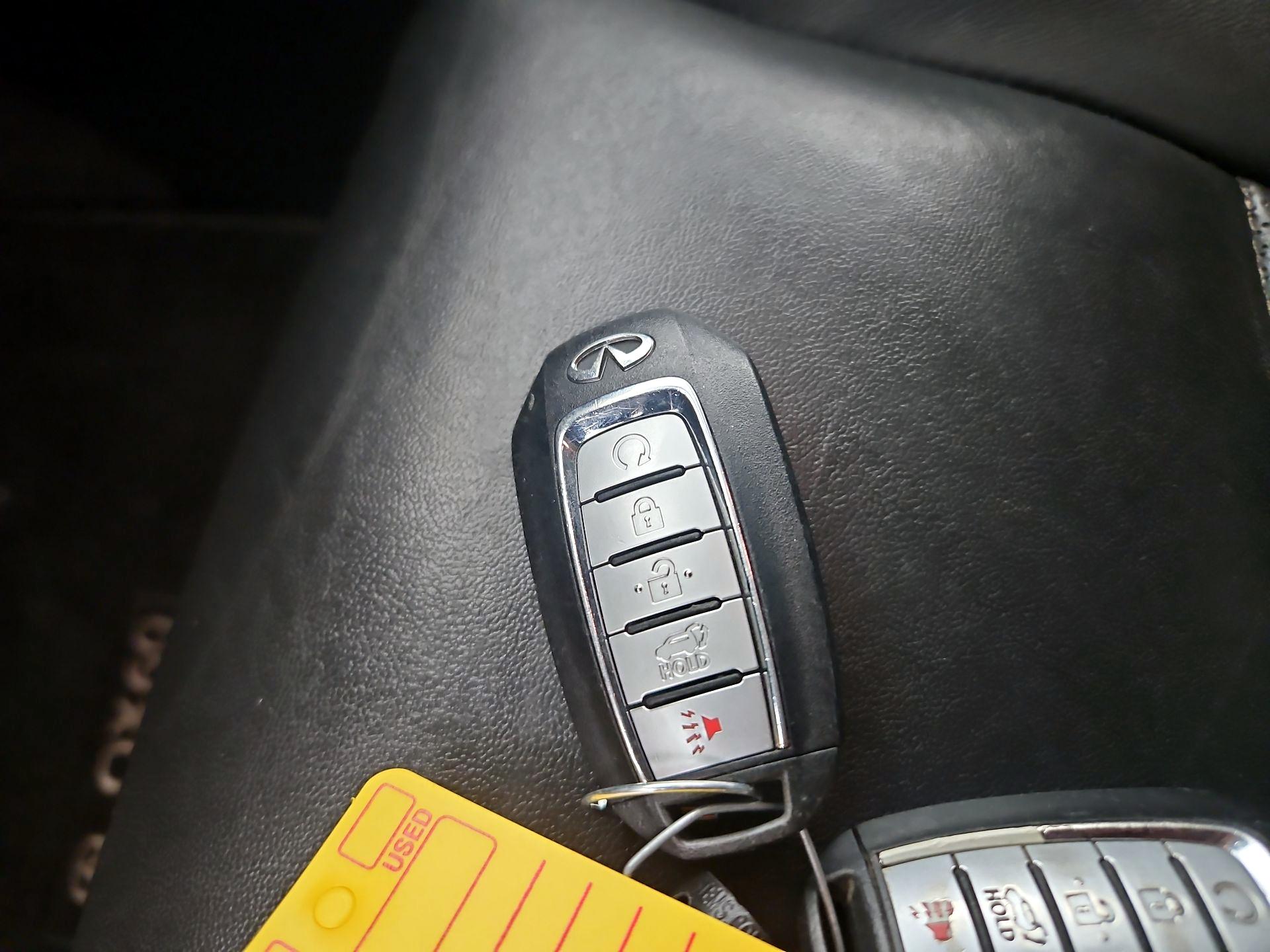 Thumbnail: 2019 INFINITI QX60 - 19