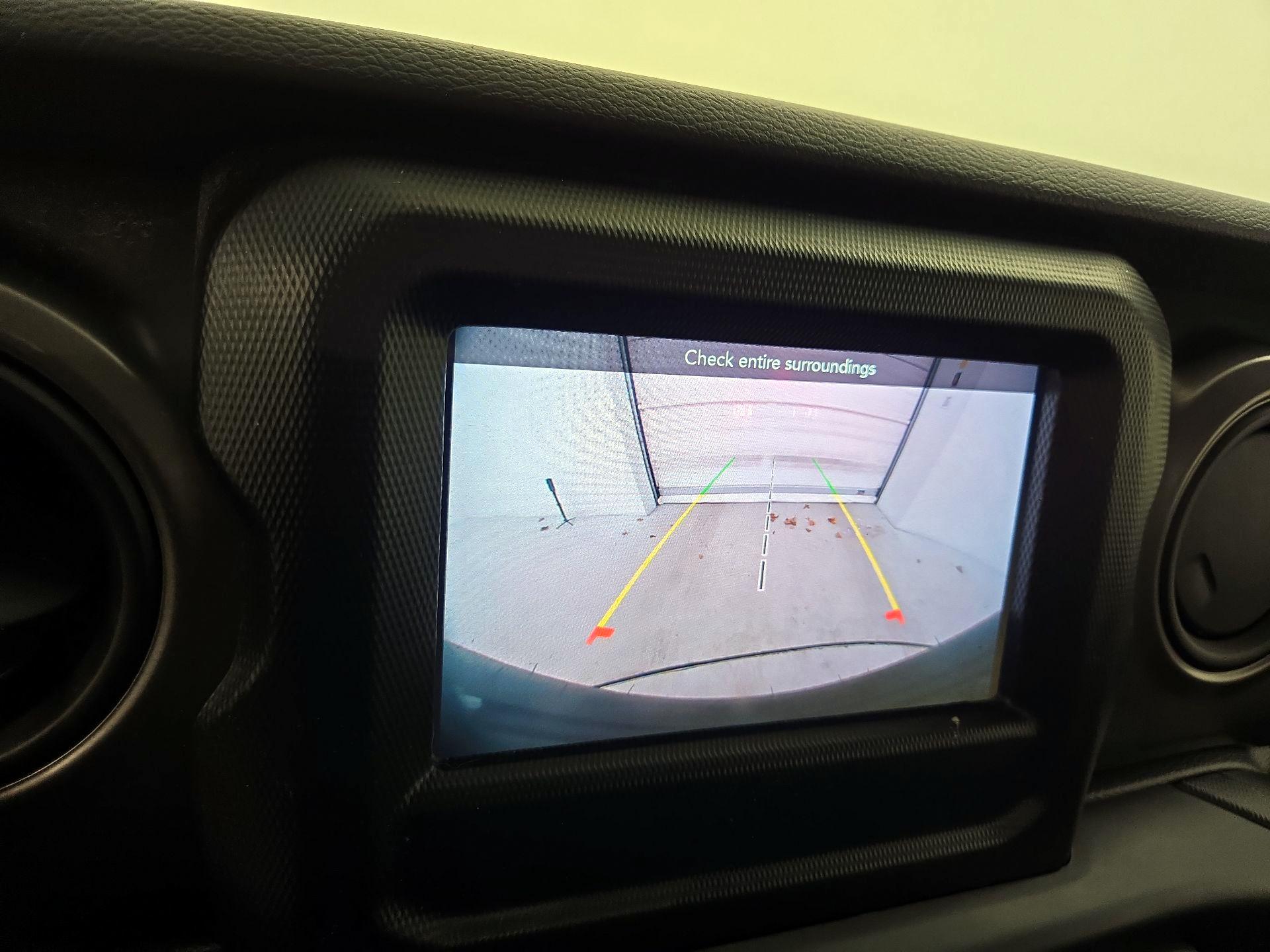 Thumbnail: 2022 Jeep Wrangler - 14