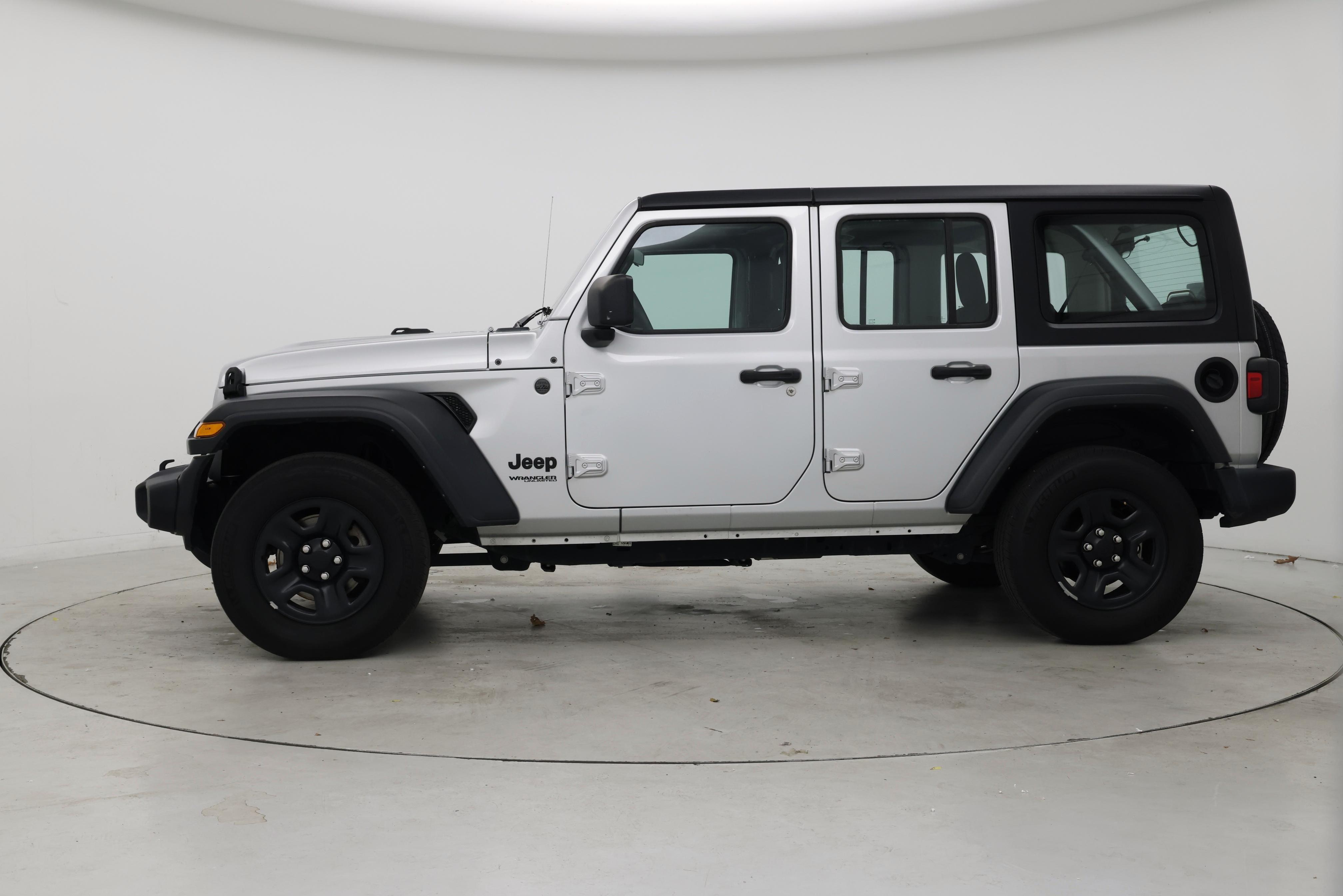 Thumbnail: 2022 Jeep Wrangler - 3