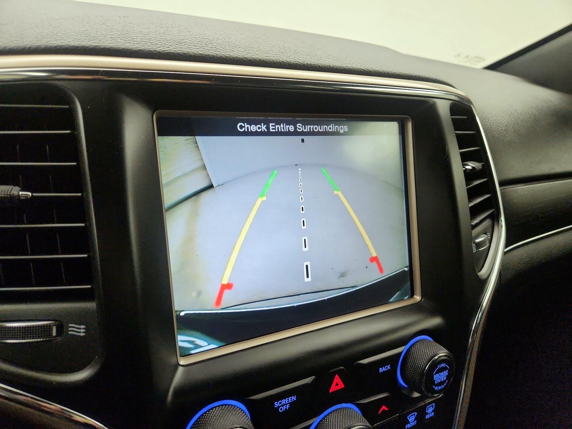 Thumbnail: 2015 Jeep Grand Cherokee - 15