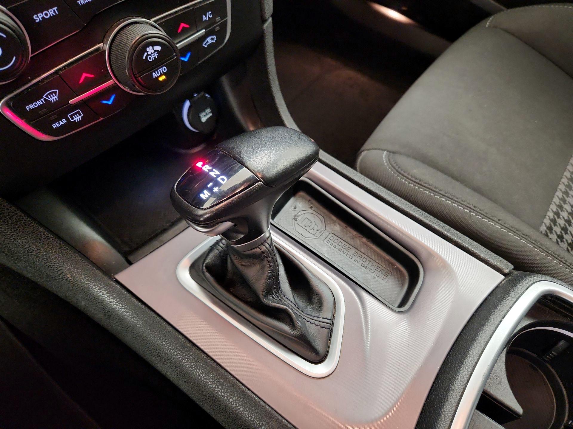 Thumbnail: 2022 Dodge Charger - 17