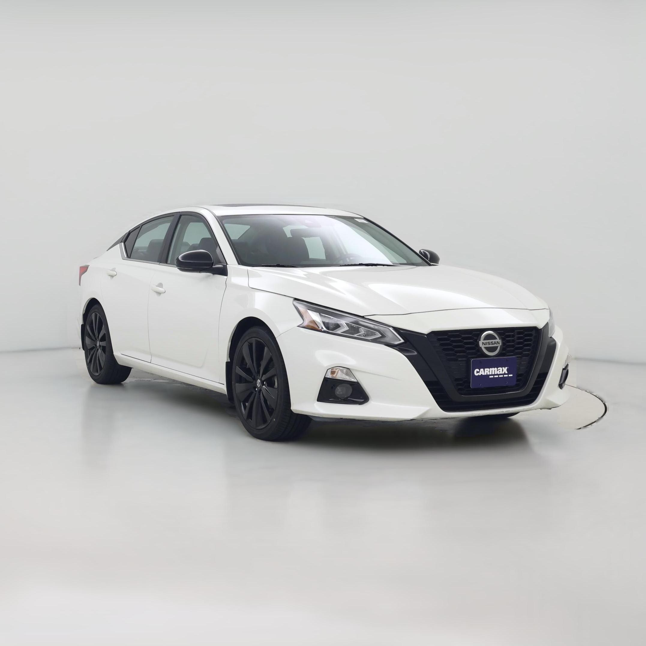 Thumbnail: 2022 Nissan Altima - 1
