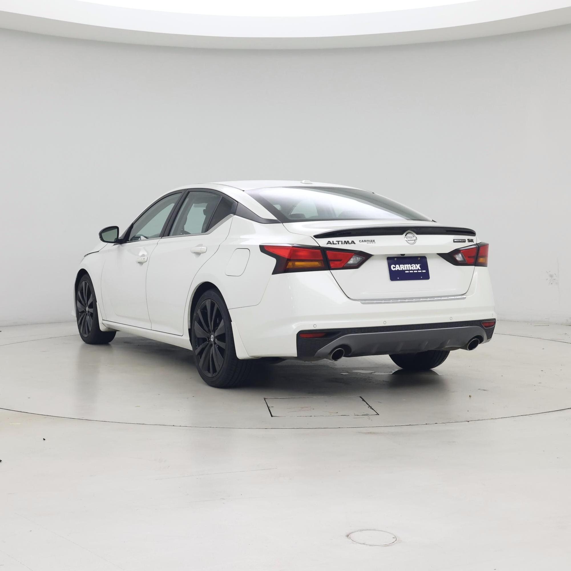 Thumbnail: 2022 Nissan Altima - 2