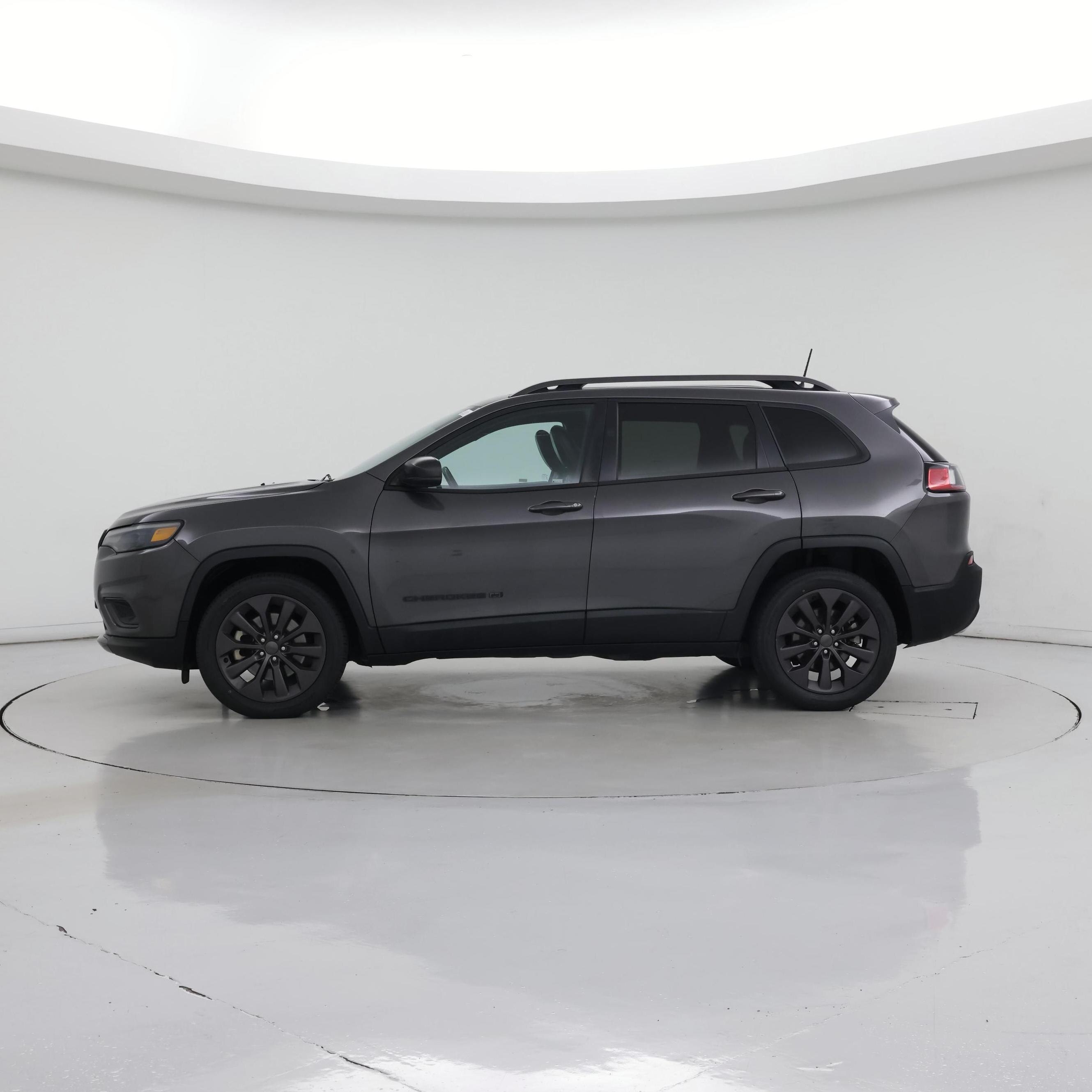Thumbnail: 2021 Jeep Cherokee - 3