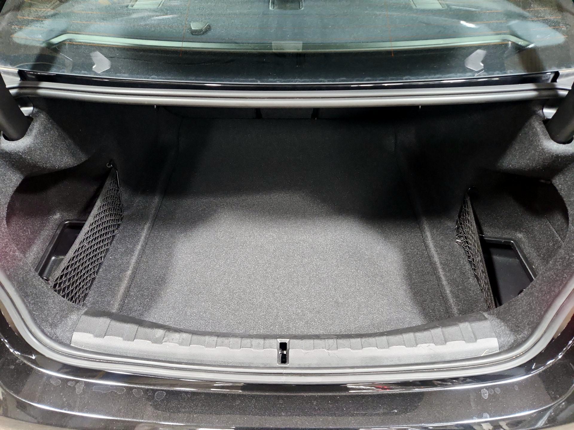 Thumbnail: 2020 BMW 3 Series - 16