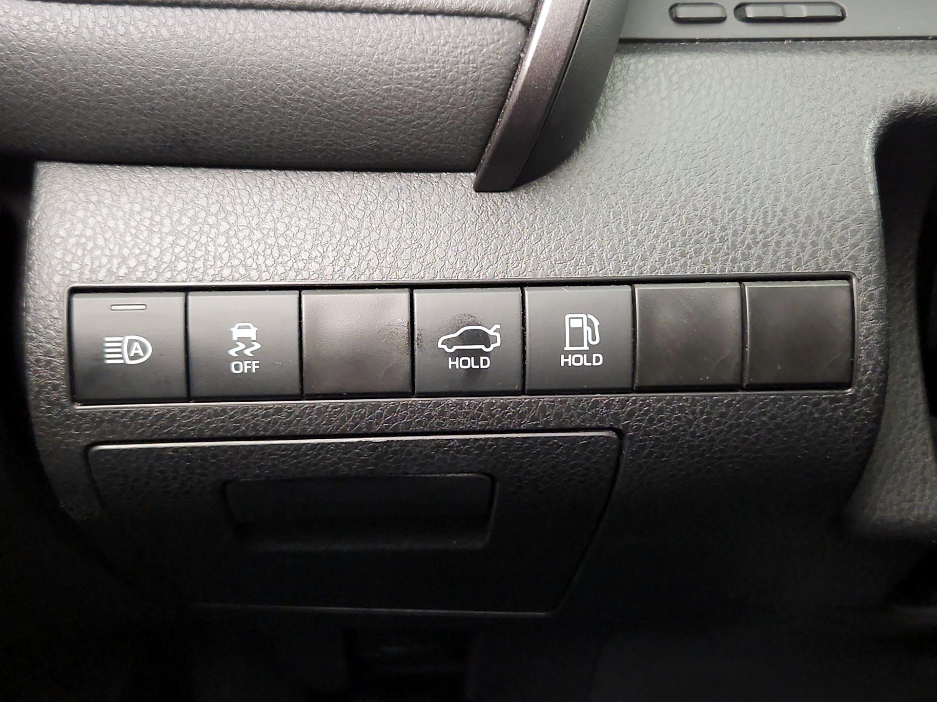 Thumbnail: 2023 Toyota Camry - 13