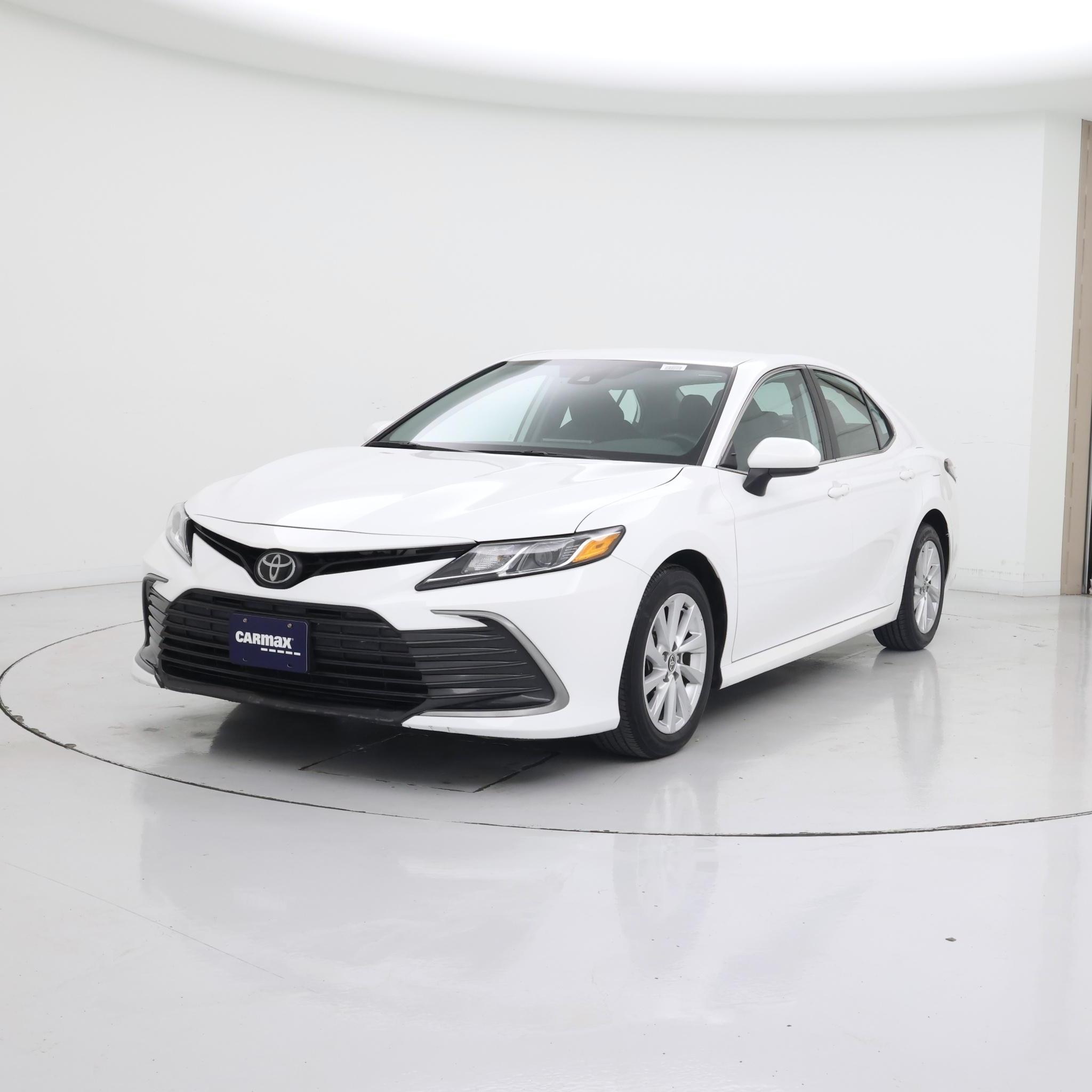 Thumbnail: 2023 Toyota Camry - 4