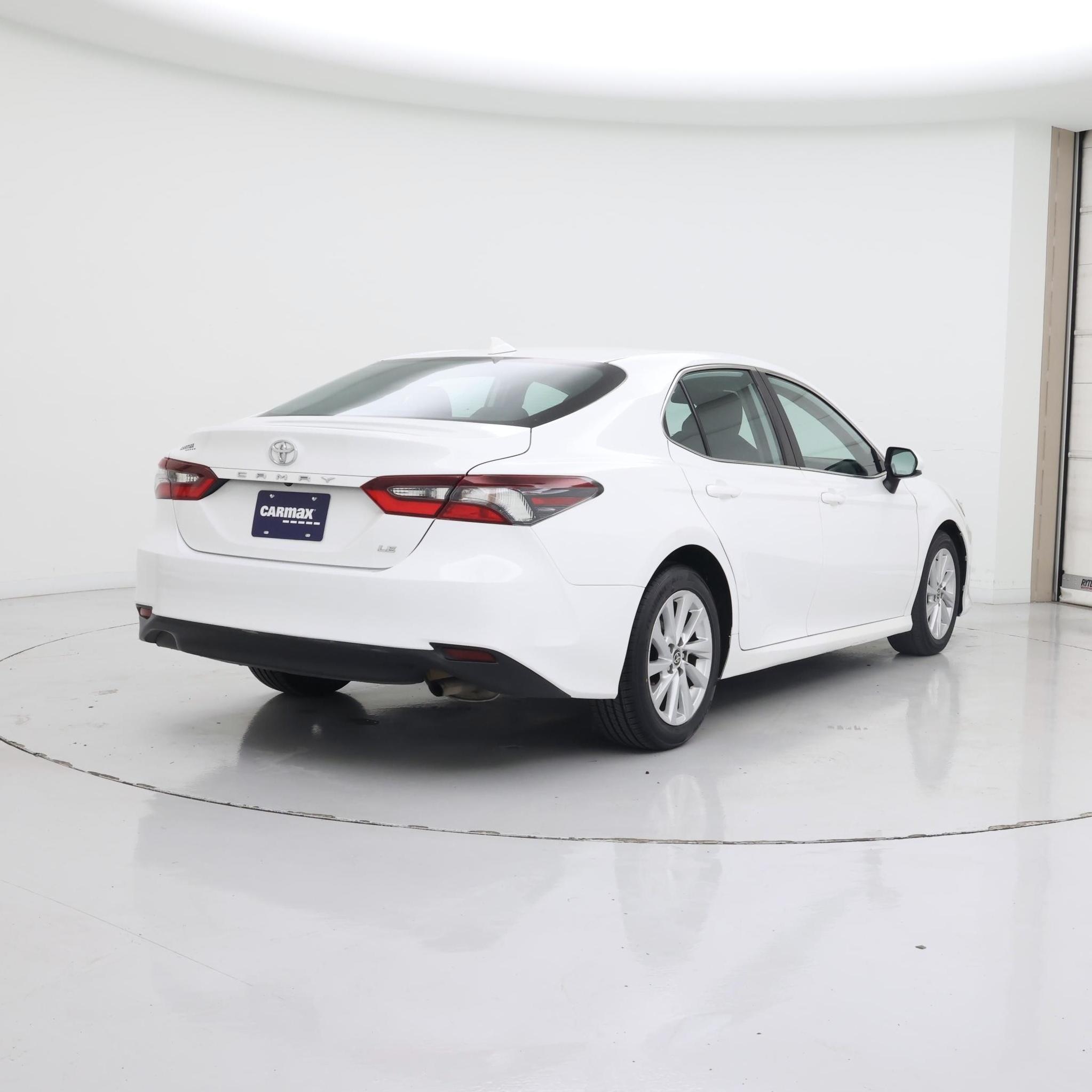 Thumbnail: 2023 Toyota Camry - 8