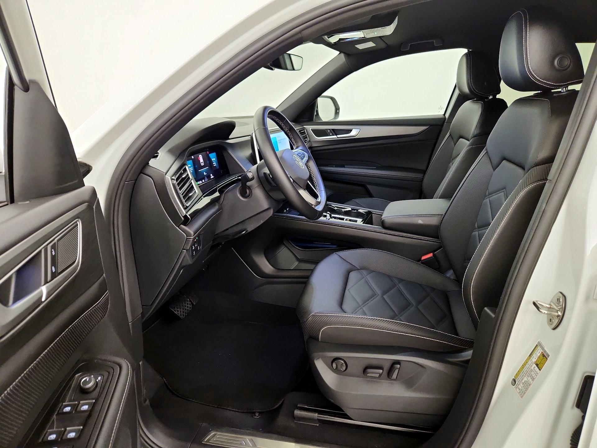 Thumbnail: 2025 Volkswagen Atlas - 11