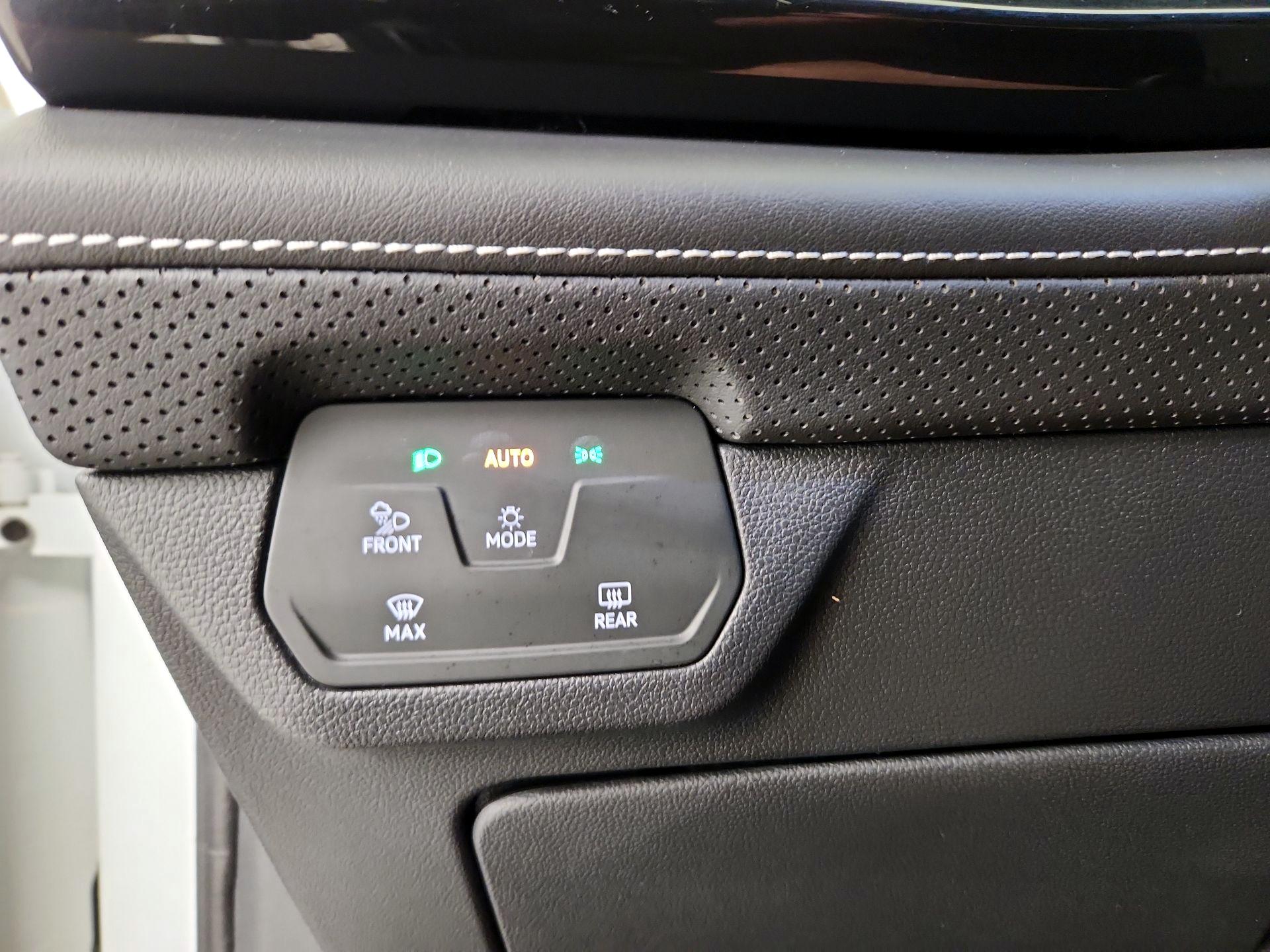 Thumbnail: 2025 Volkswagen Atlas - 13