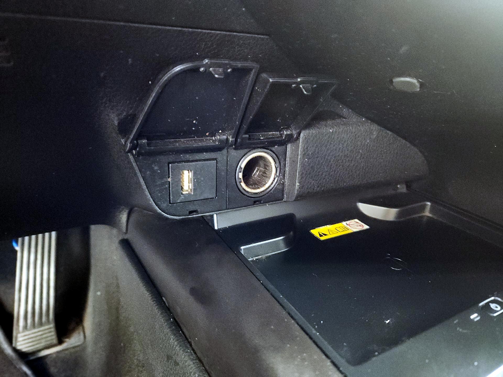 Thumbnail: 2023 Toyota Camry - 18