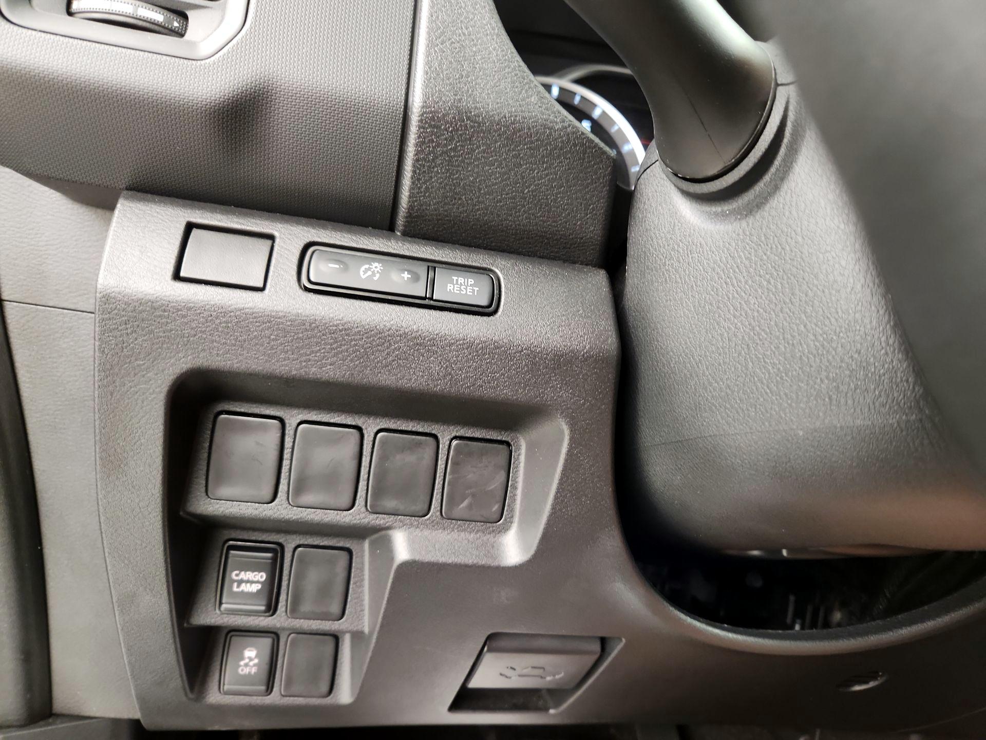 Thumbnail: 2024 Nissan Frontier - 13