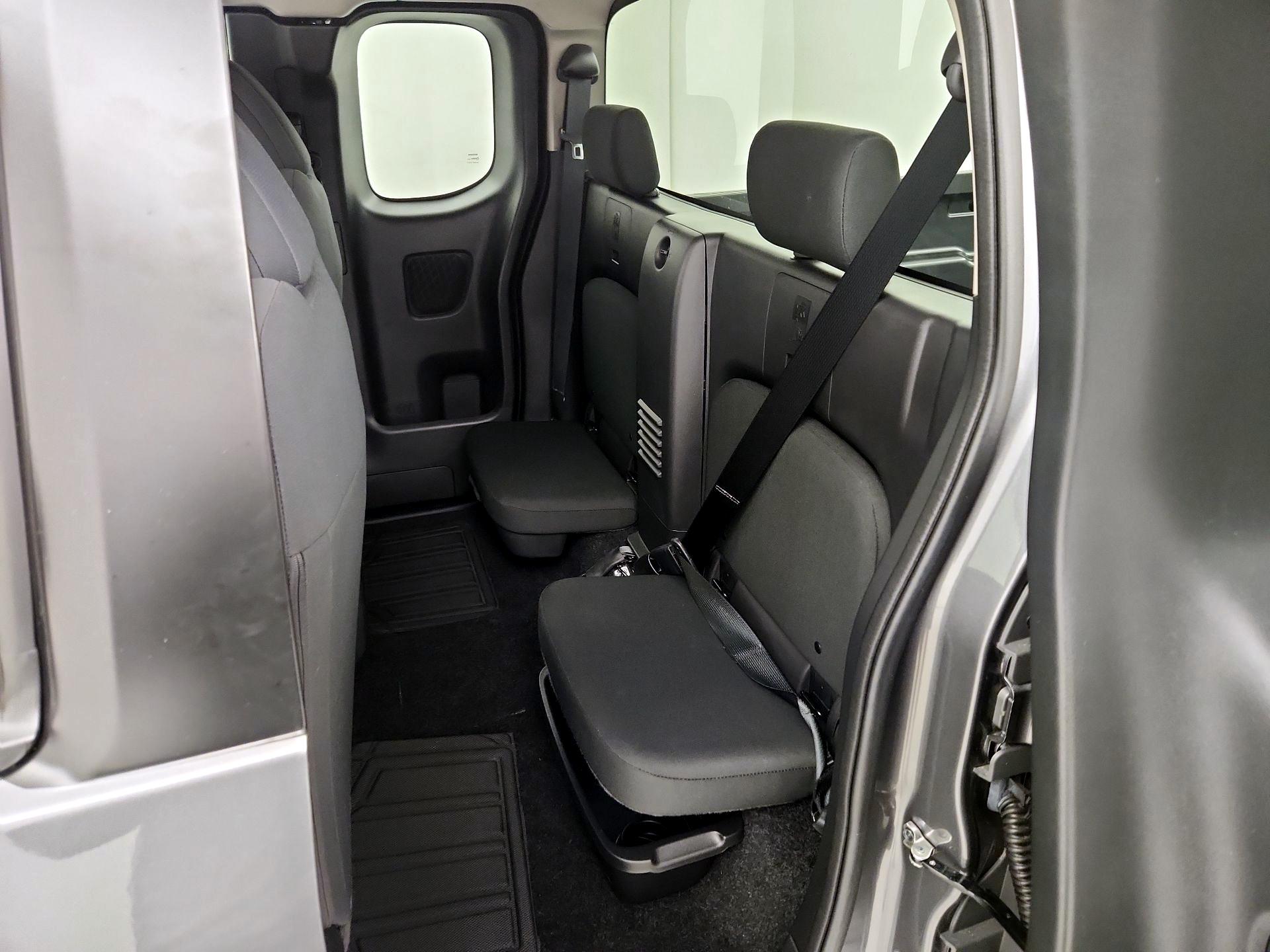 Thumbnail: 2024 Nissan Frontier - 19