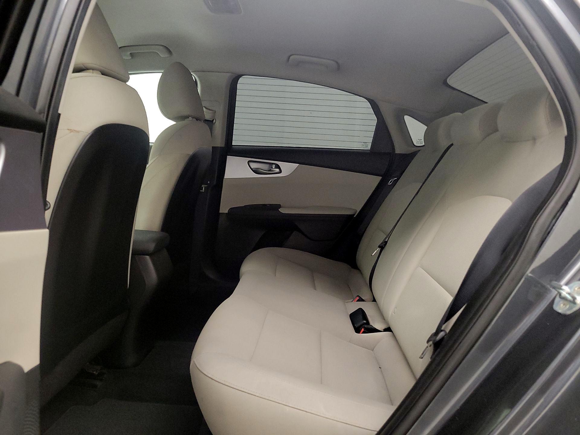 Thumbnail: 2022 Kia Forte - 19