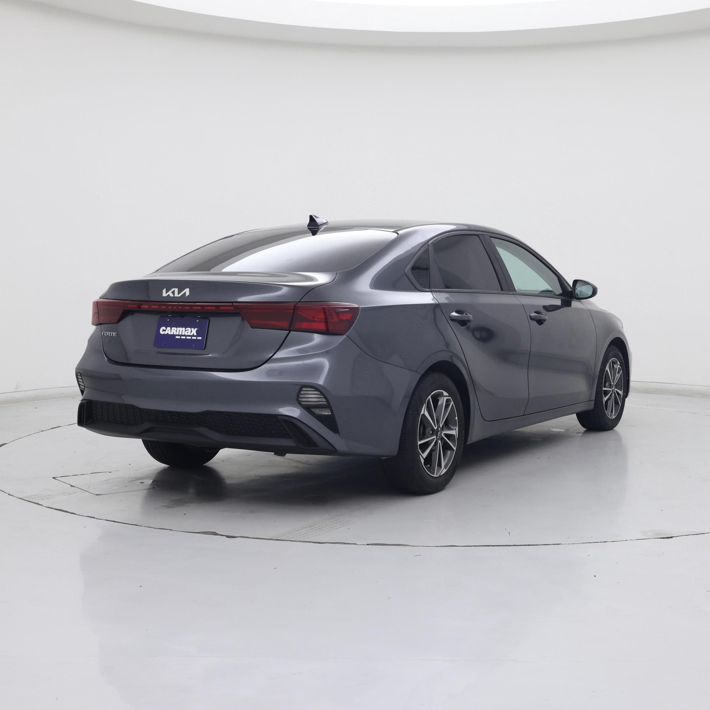 Thumbnail: 2022 Kia Forte - 8