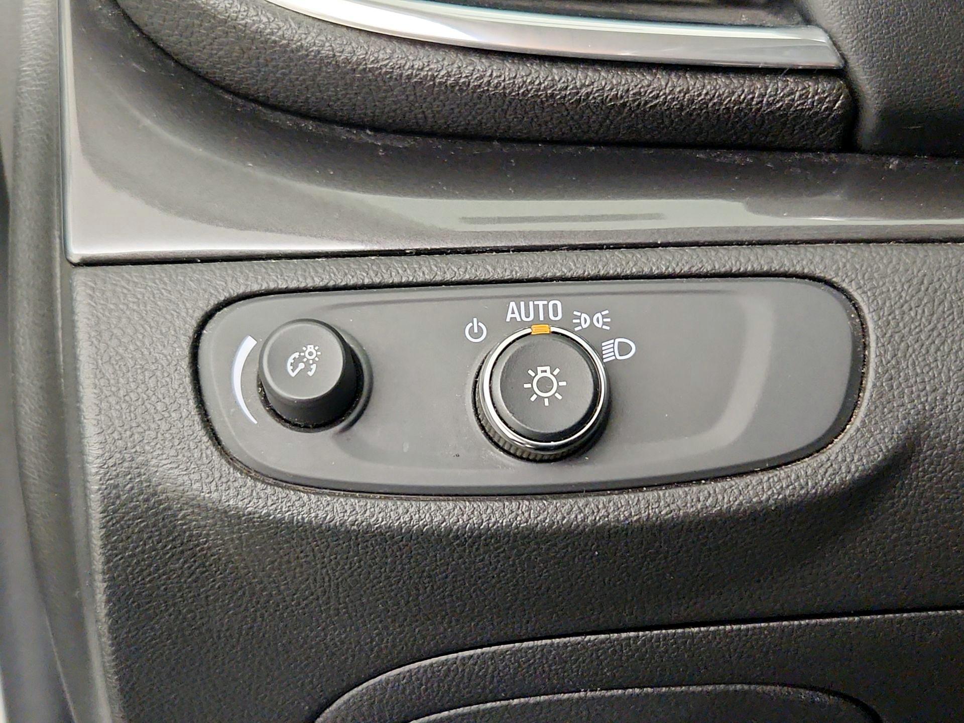 Thumbnail: 2020 Buick Encore - 13