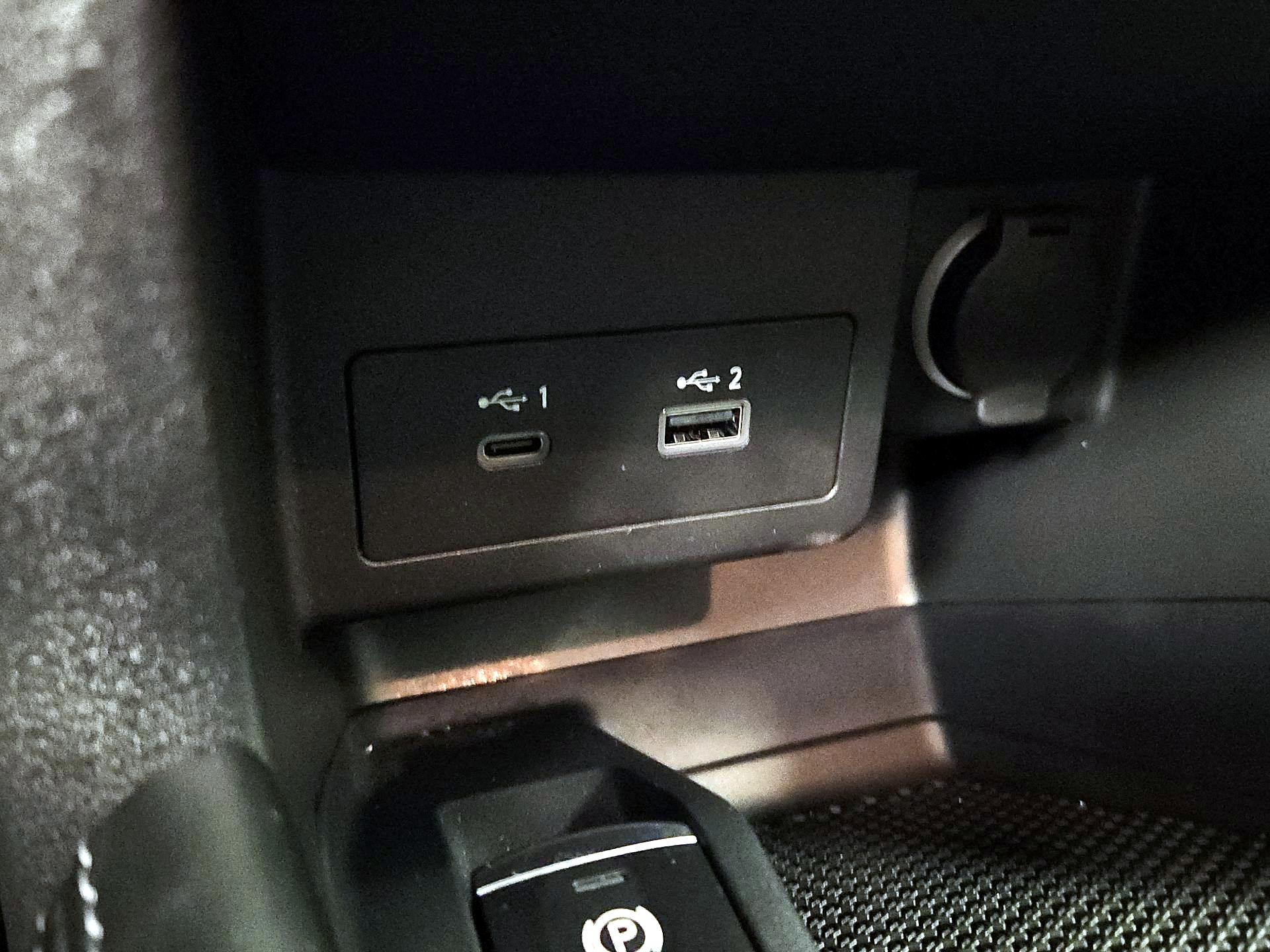 Thumbnail: 2023 Nissan Kicks - 17