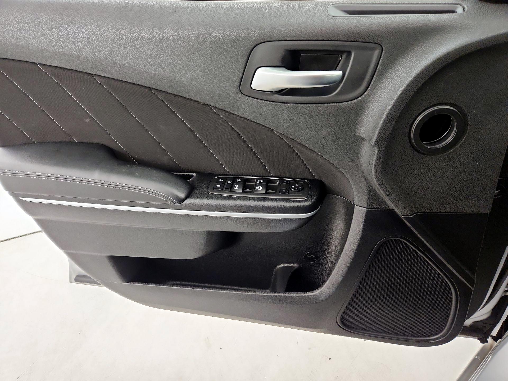 Thumbnail: 2022 Dodge Charger - 12