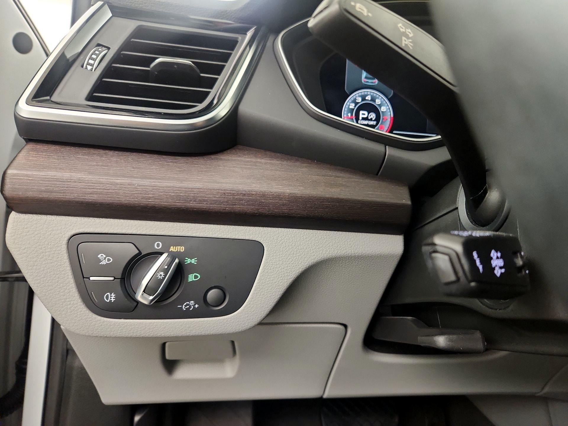 Thumbnail: 2022 Audi Q5 - 13