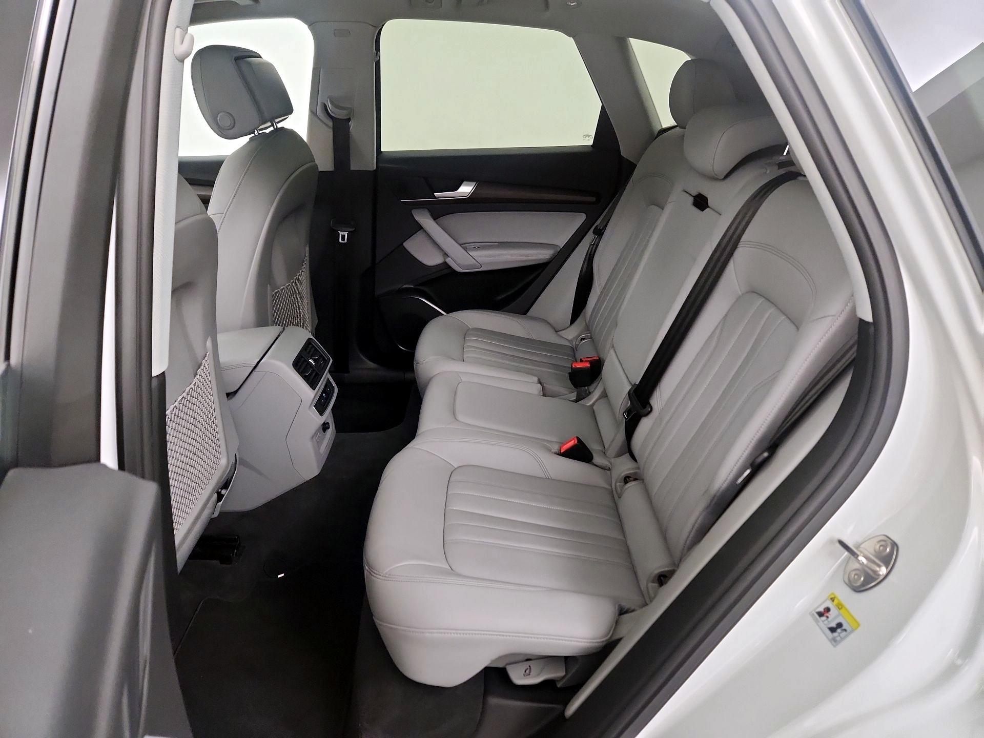 Thumbnail: 2022 Audi Q5 - 20