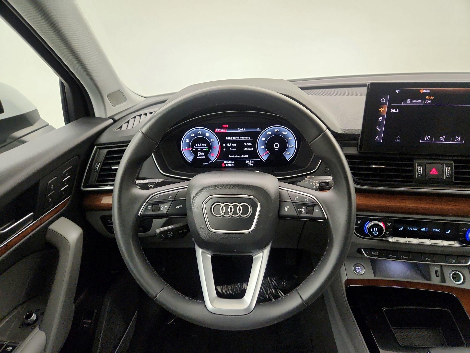 Thumbnail: 2023 Audi Q5 - 10