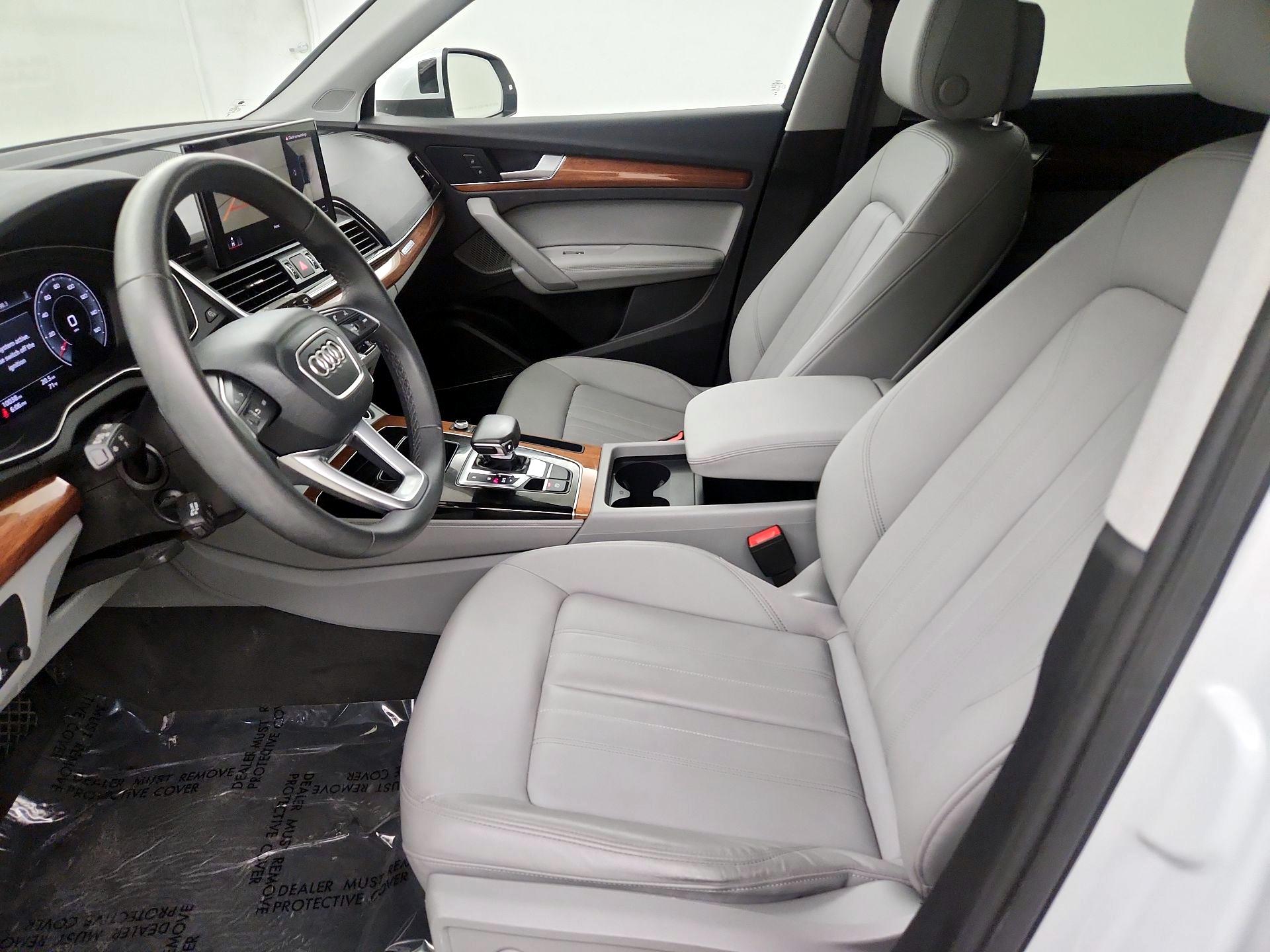 Thumbnail: 2023 Audi Q5 - 11