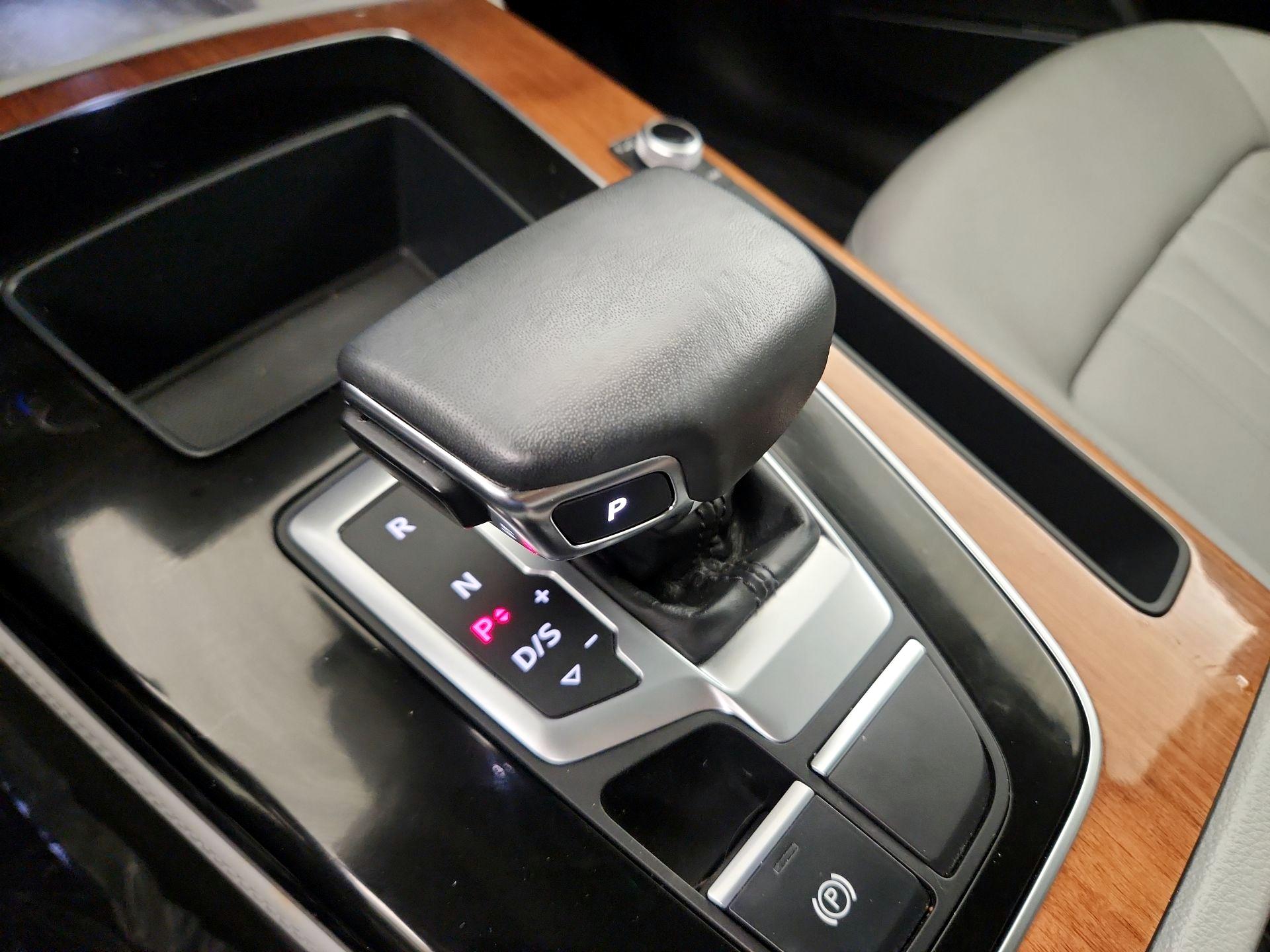 Thumbnail: 2023 Audi Q5 - 17