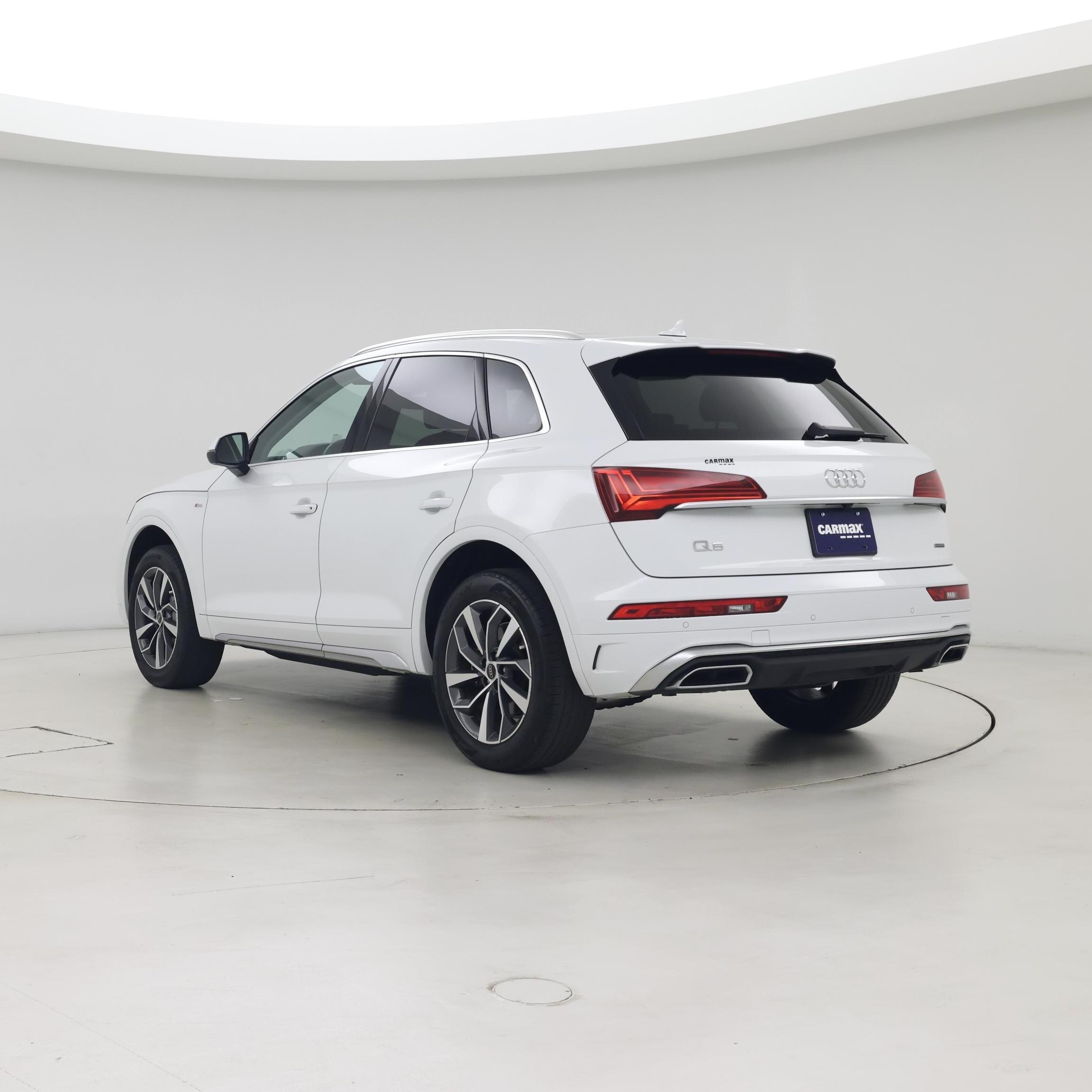 Thumbnail: 2023 Audi Q5 - 2