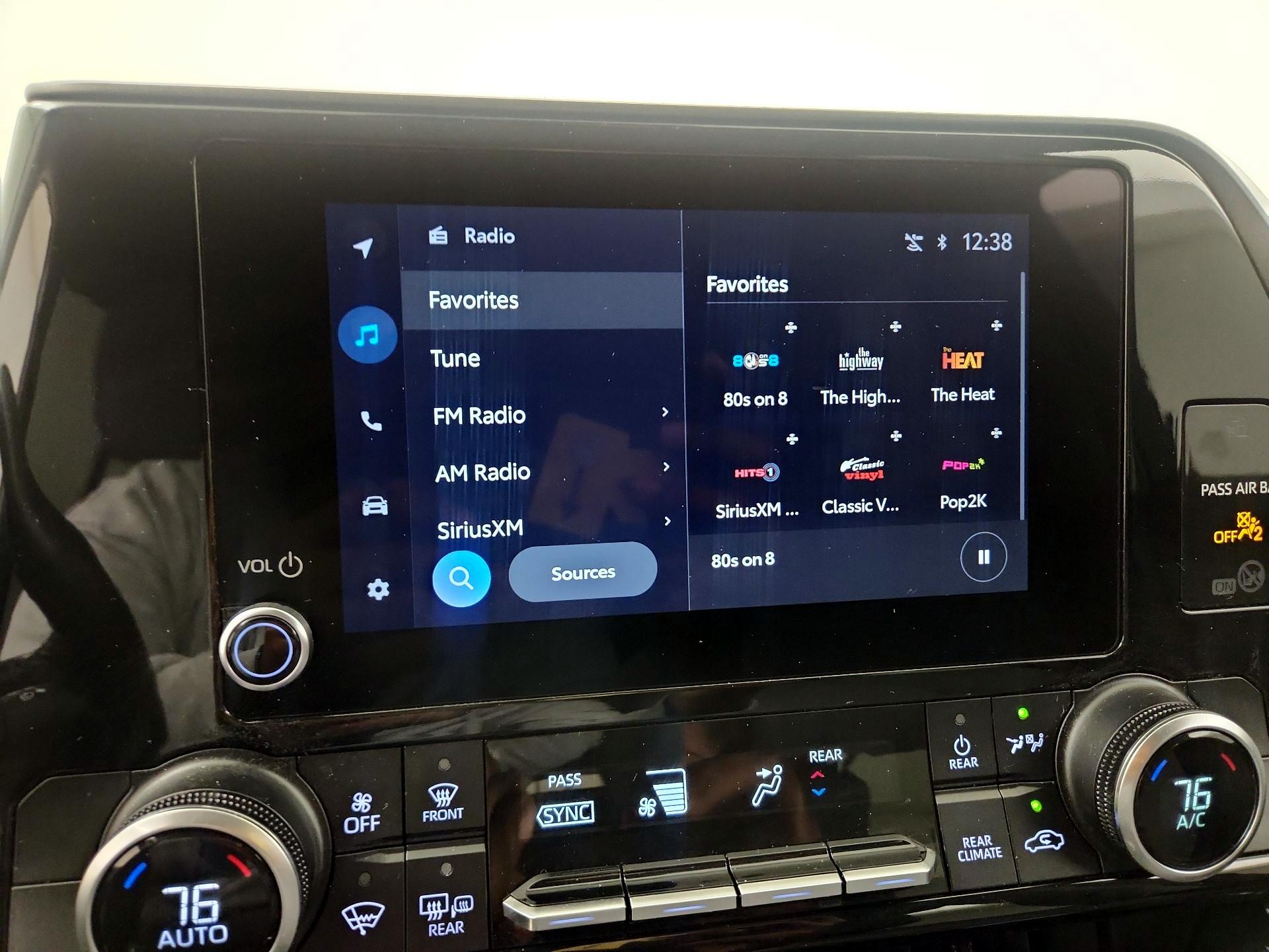 Thumbnail: 2023 Toyota Highlander - 15