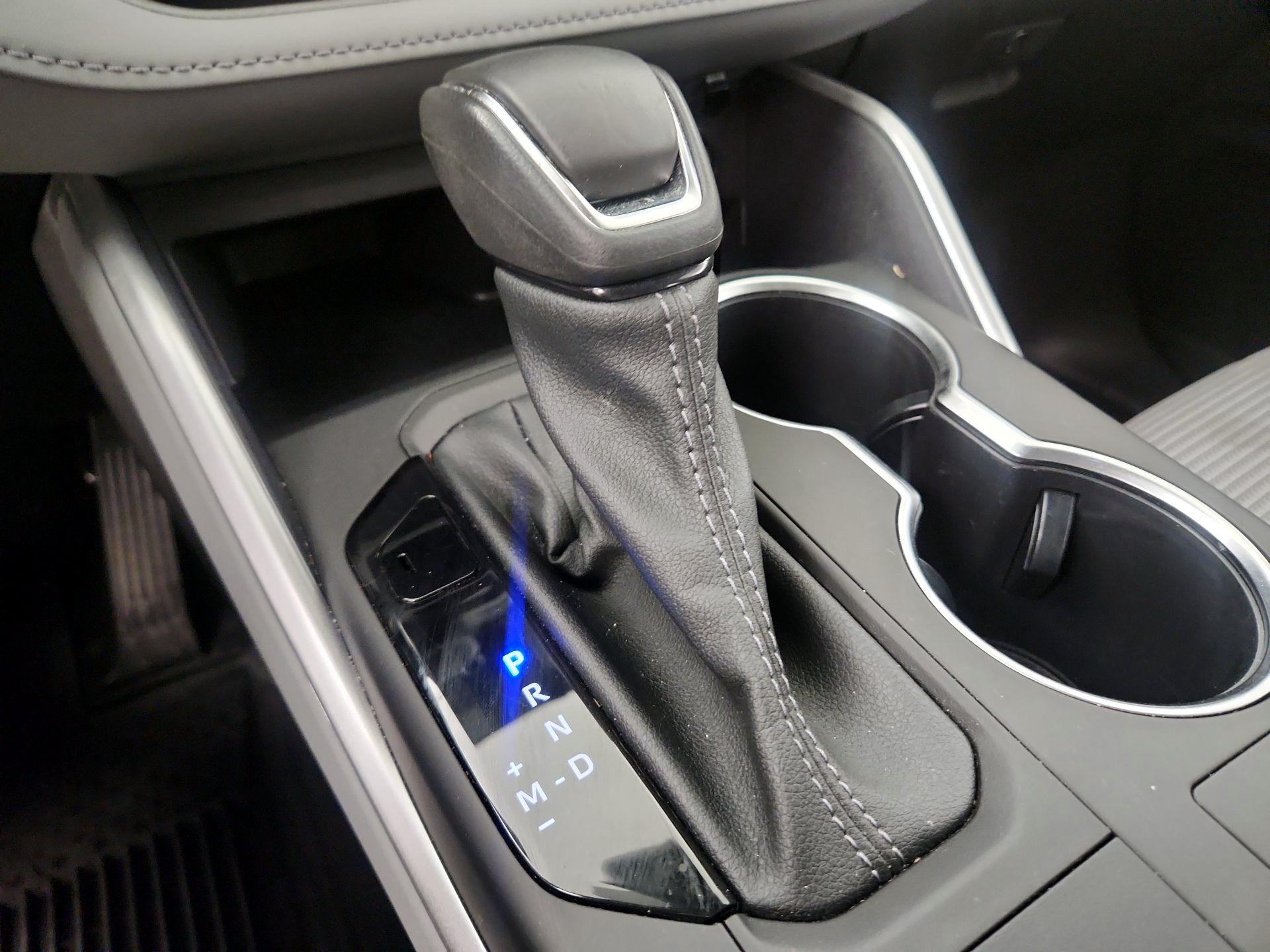 Thumbnail: 2023 Toyota Highlander - 17