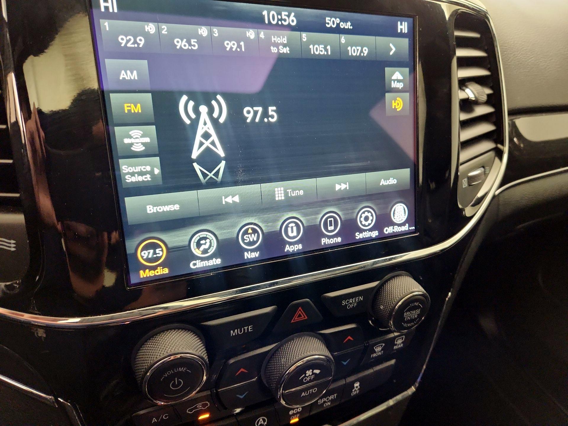 Thumbnail: 2021 Jeep Grand Cherokee - 16