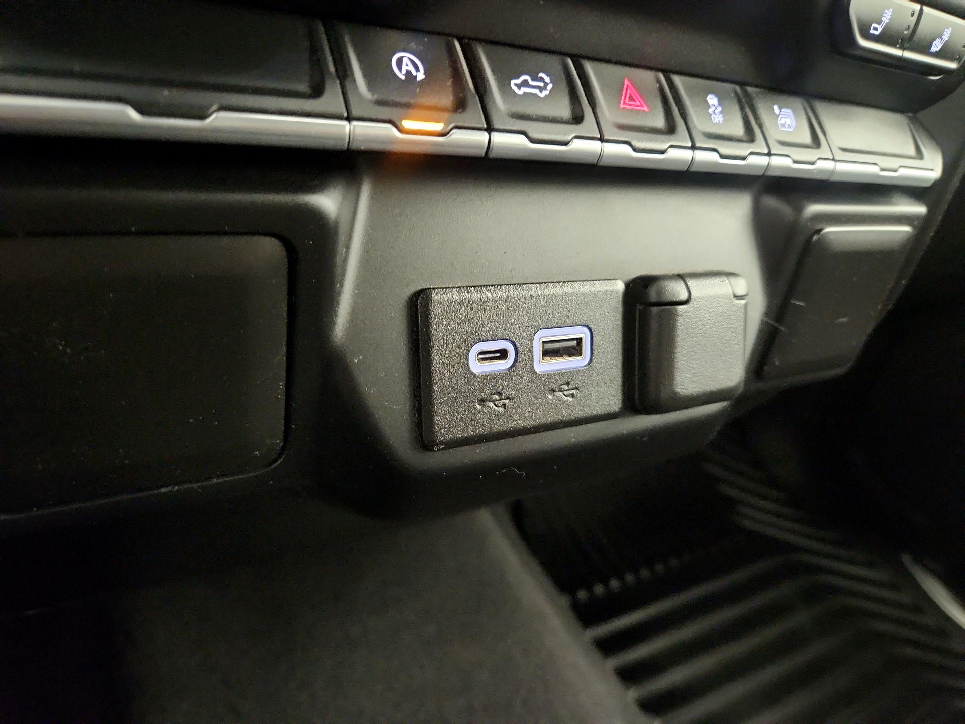 Thumbnail: 2021 Chevrolet Silverado 1500 - 18