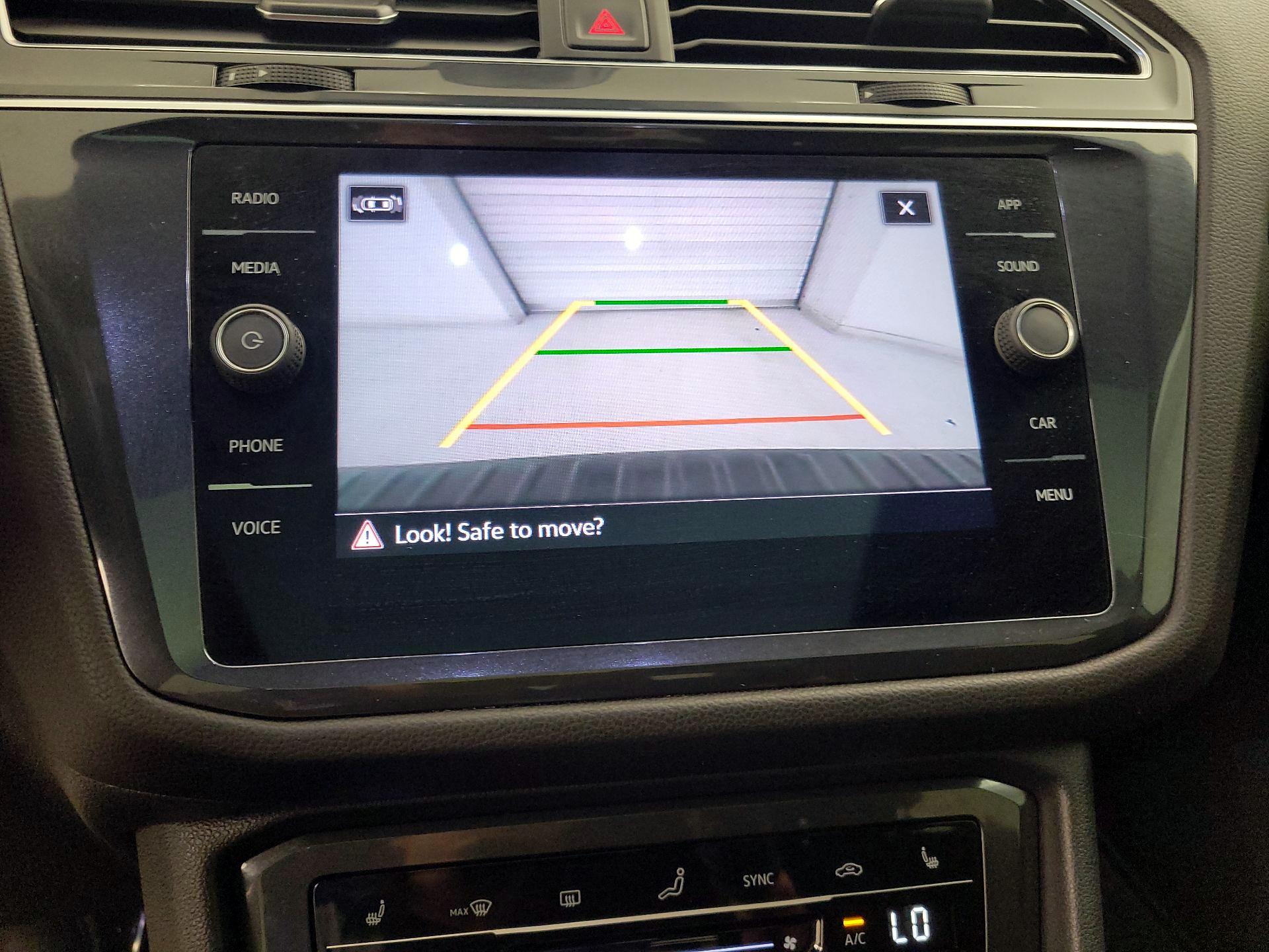 Thumbnail: 2023 Volkswagen Tiguan - 14