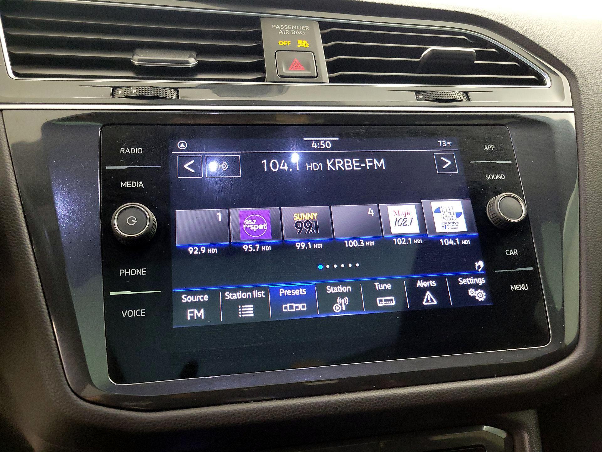 Thumbnail: 2023 Volkswagen Tiguan - 15