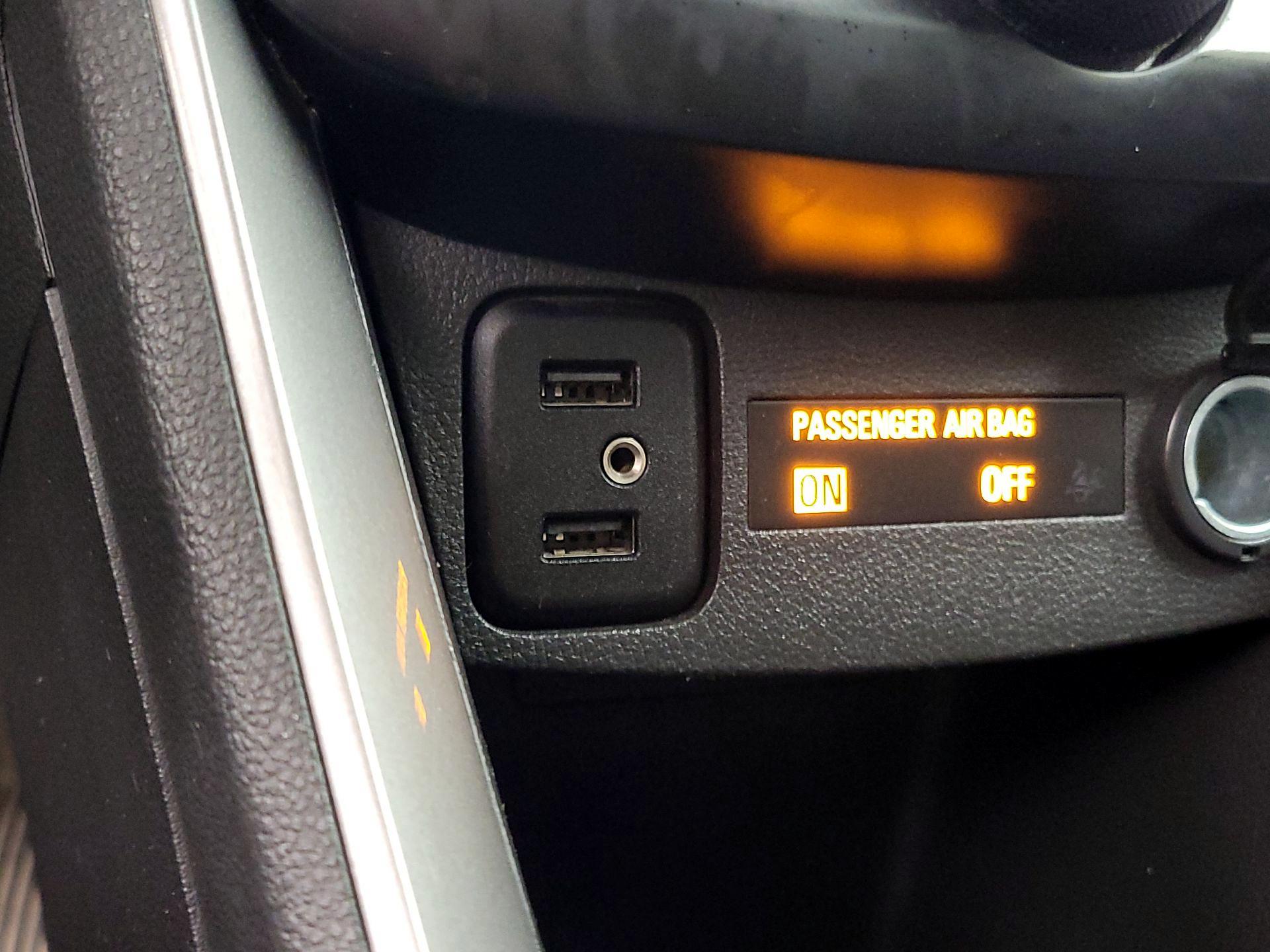 Thumbnail: 2021 Chevrolet Trax - 18