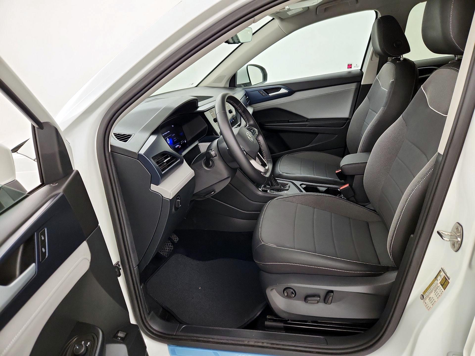 Thumbnail: 2024 Volkswagen Taos - 11