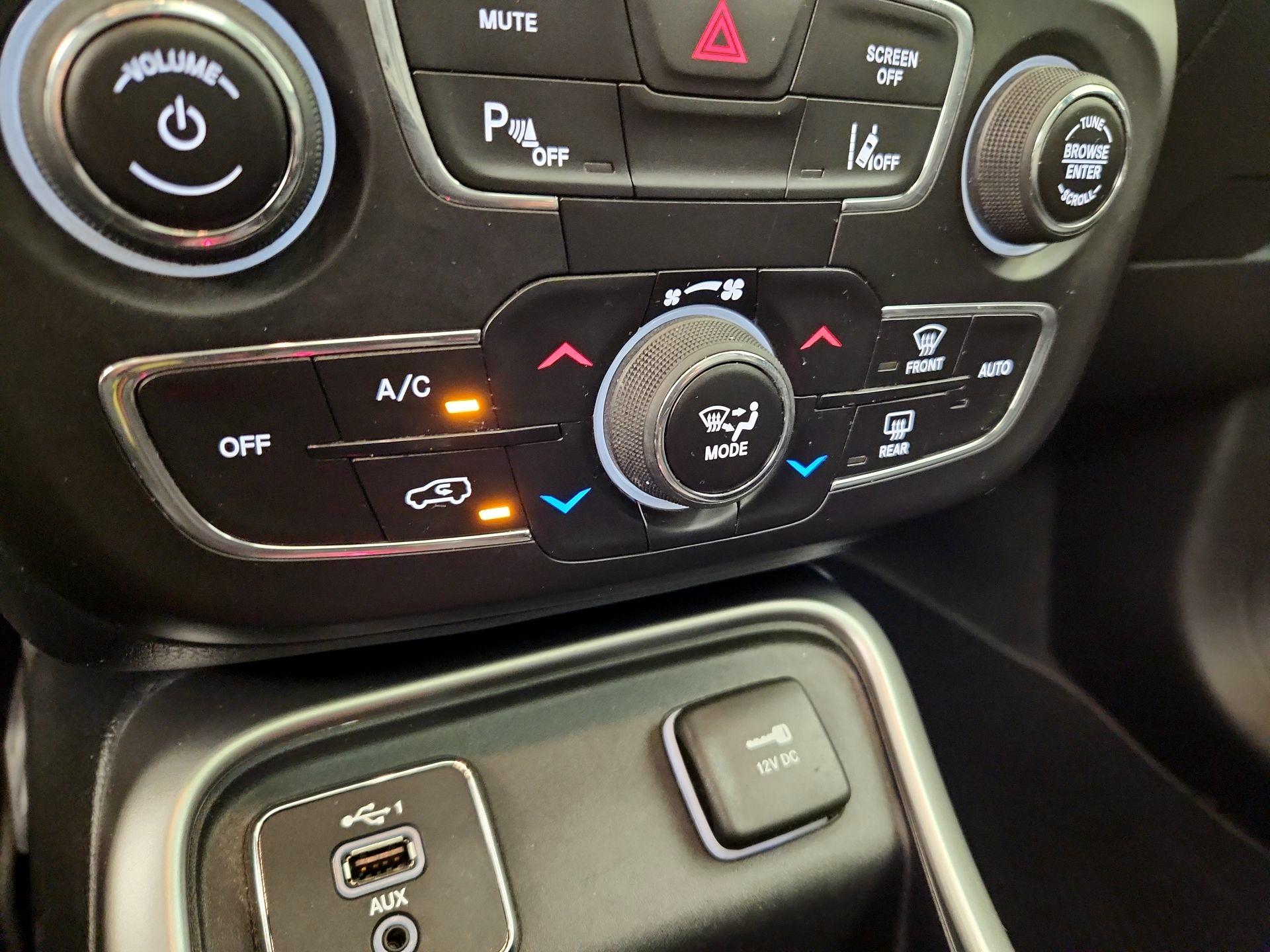 Thumbnail: 2021 Jeep Compass - 17