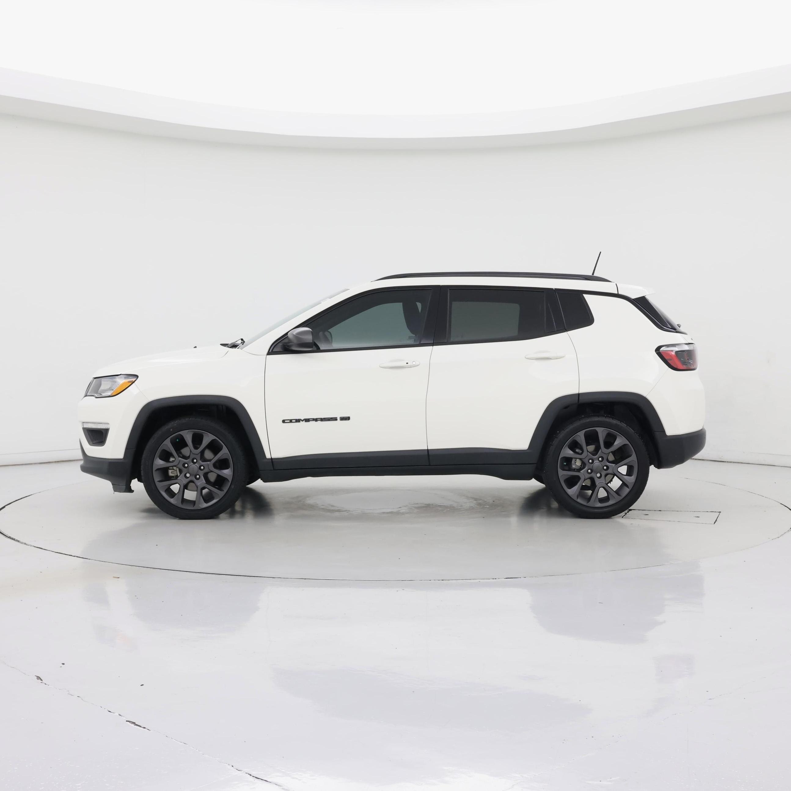 Thumbnail: 2021 Jeep Compass - 3
