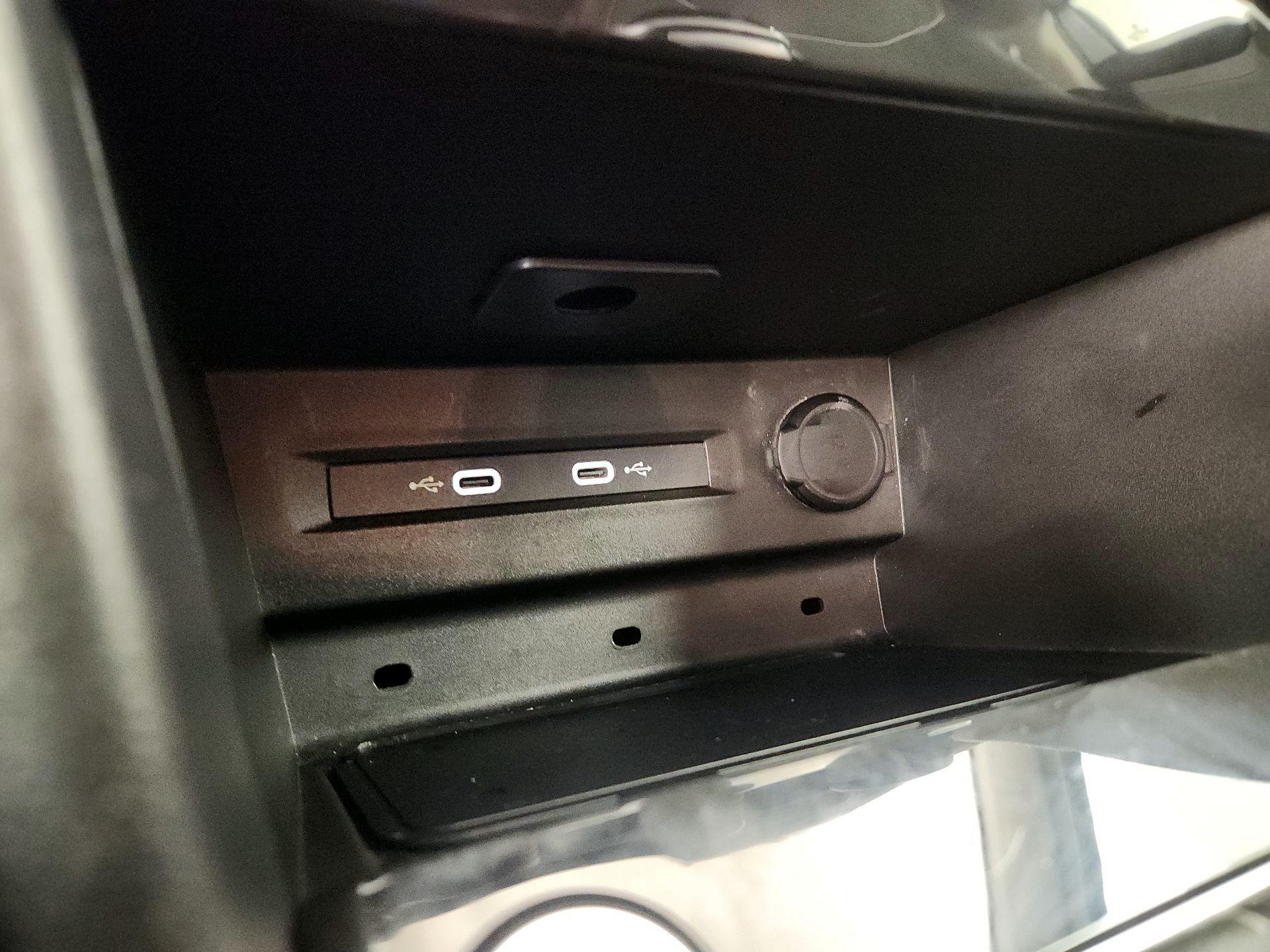 Thumbnail: 2024 Volkswagen Taos - 18