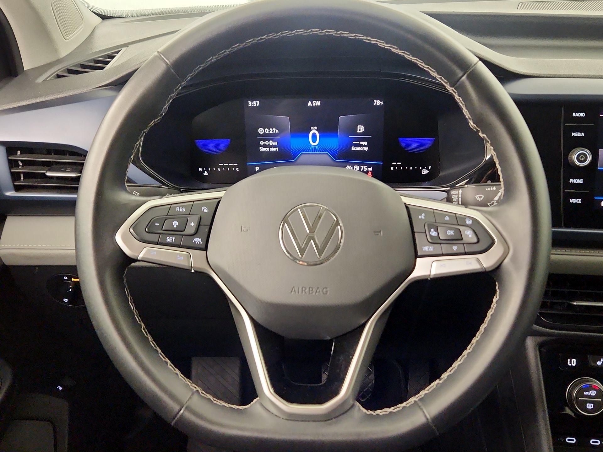 Thumbnail: 2024 Volkswagen Taos - 10