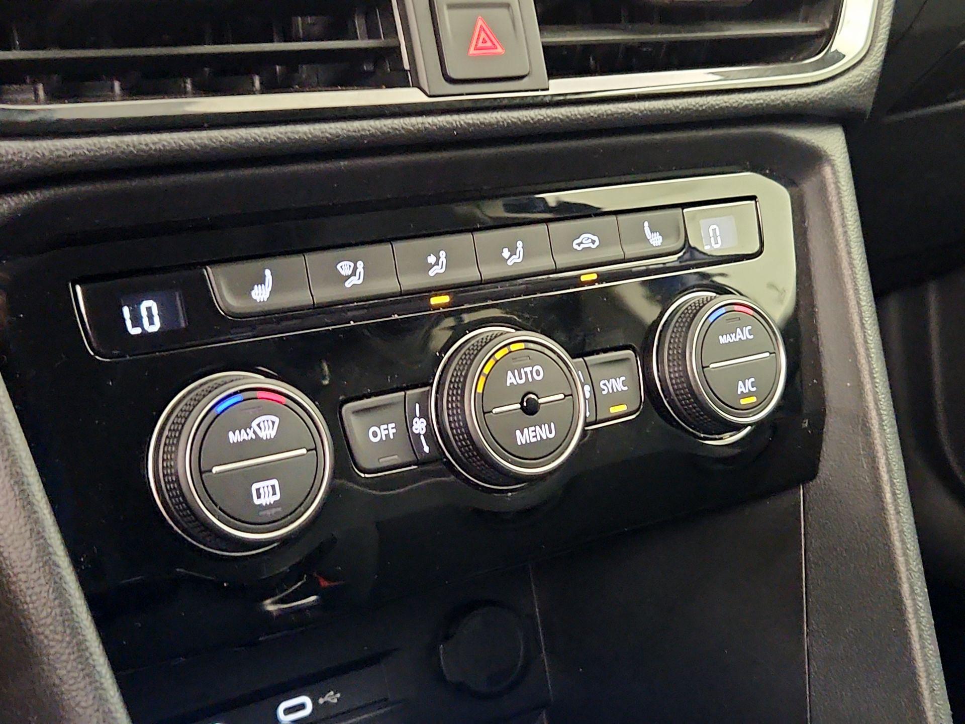 Thumbnail: 2024 Volkswagen Taos - 16