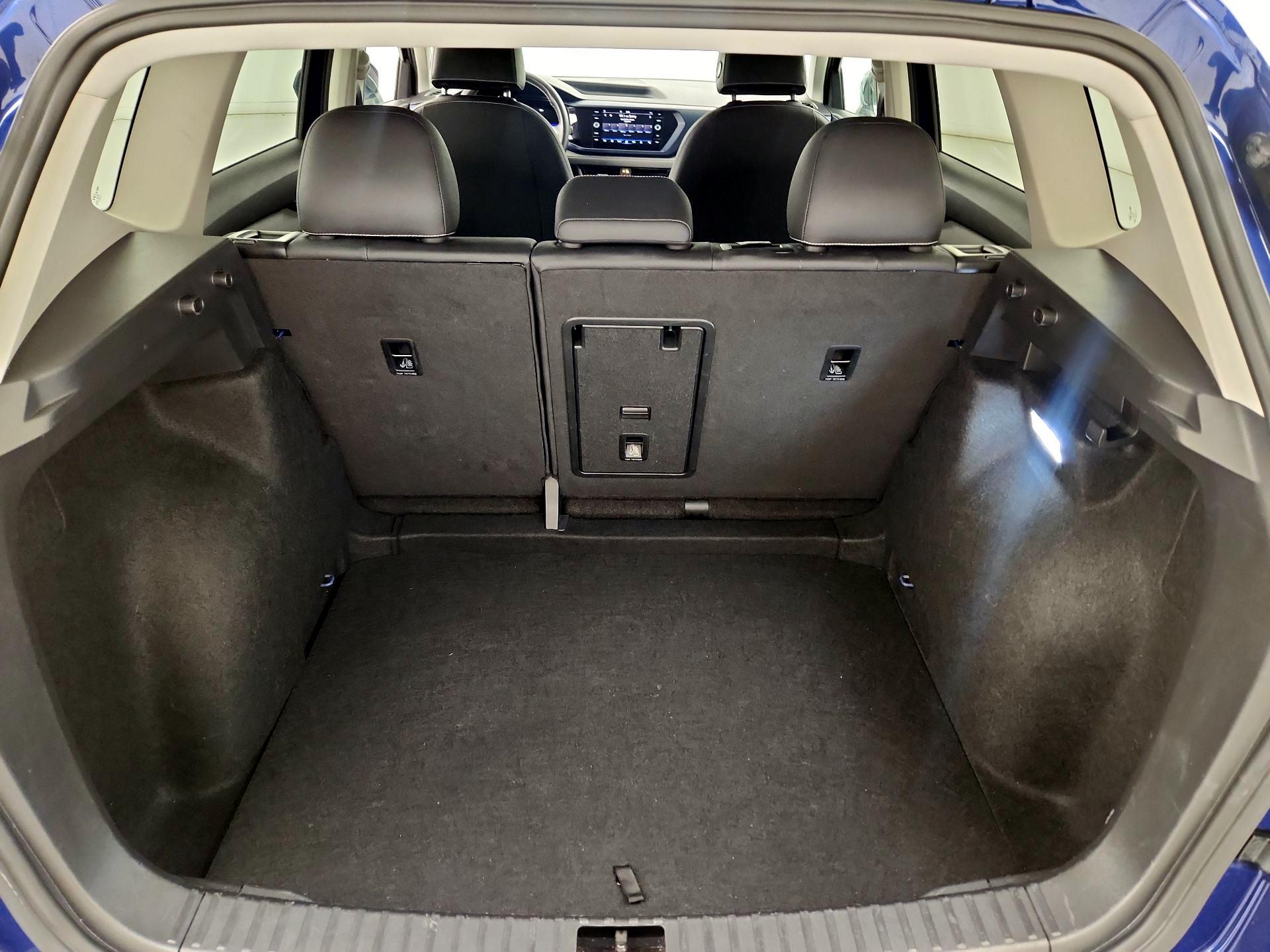 Thumbnail: 2024 Volkswagen Taos - 20