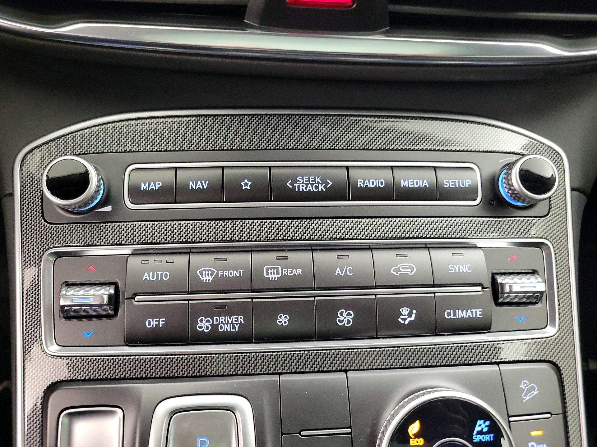 Thumbnail: 2023 Hyundai Santa Fe - 17