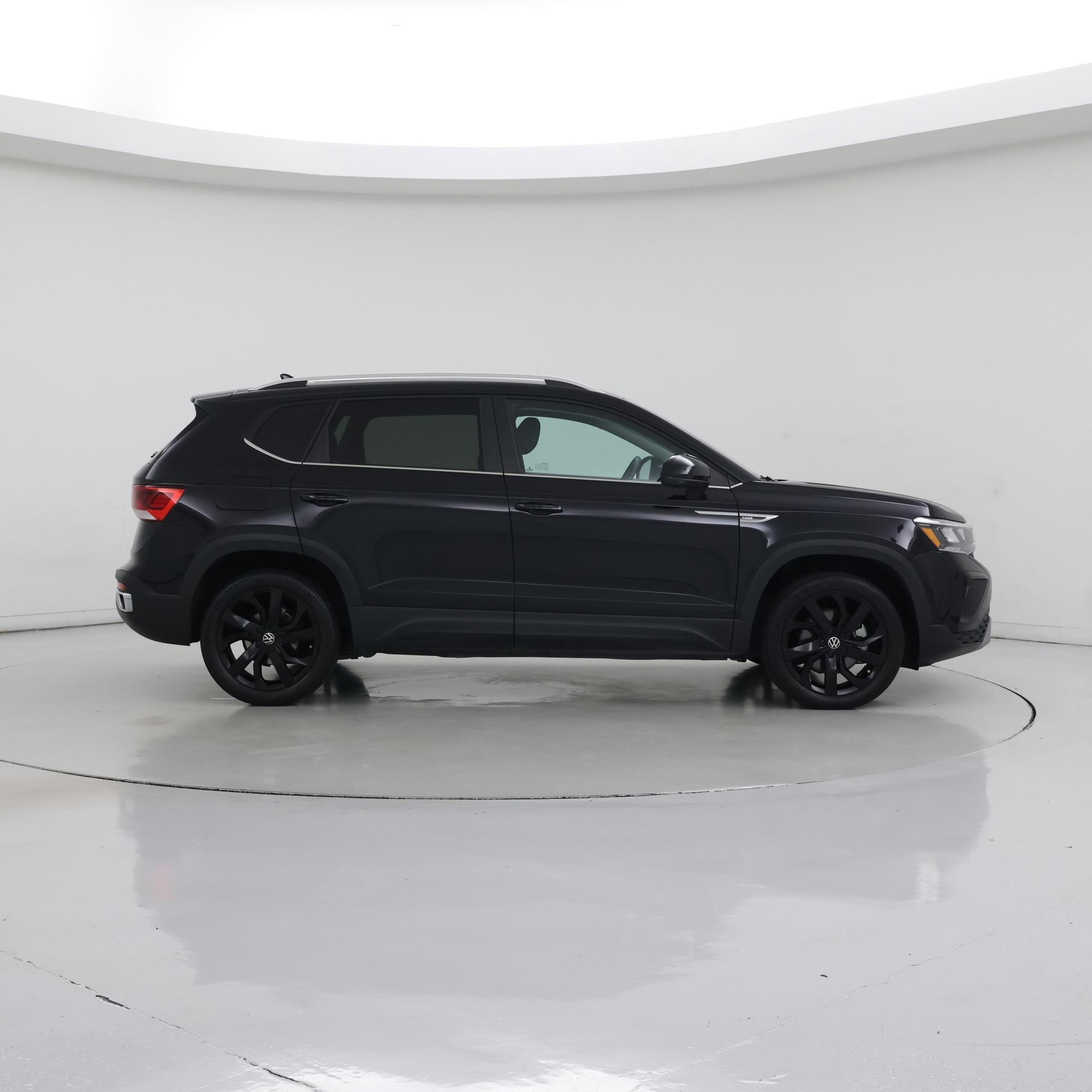 Thumbnail: 2024 Volkswagen Taos - 7