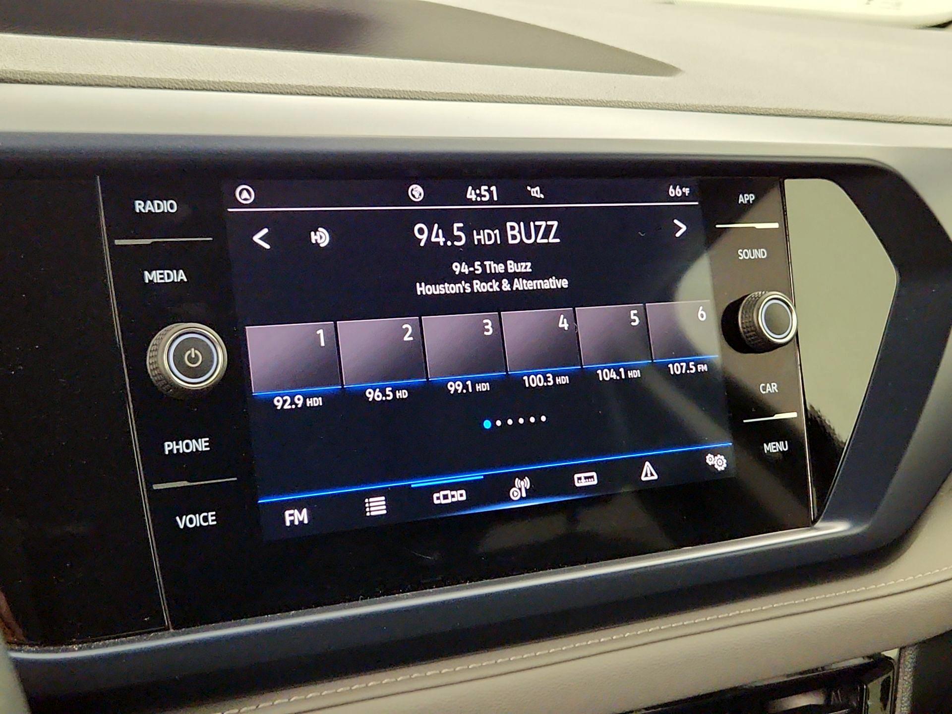 Thumbnail: 2024 Volkswagen Taos - 15