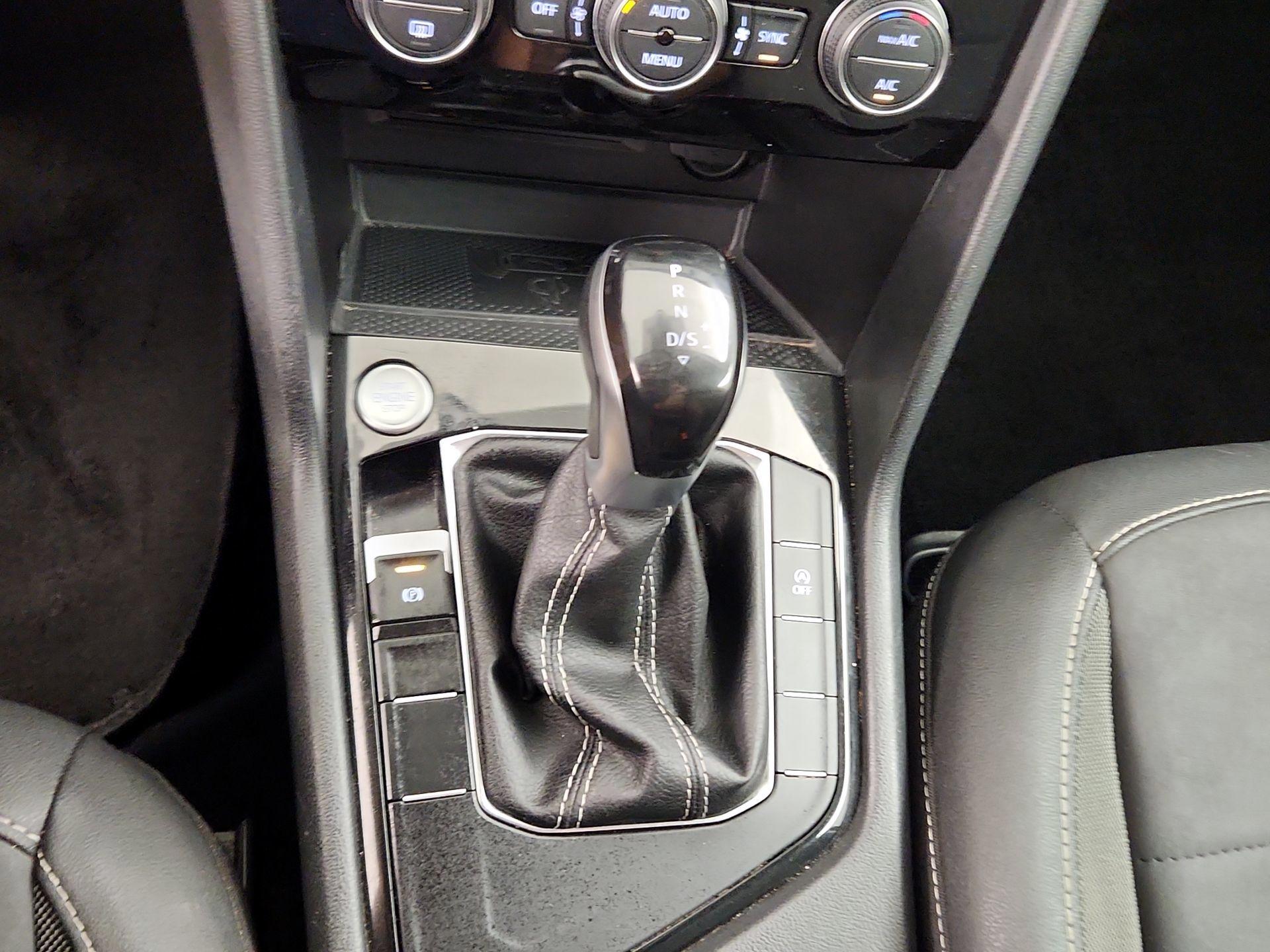 Thumbnail: 2024 Volkswagen Taos - 17