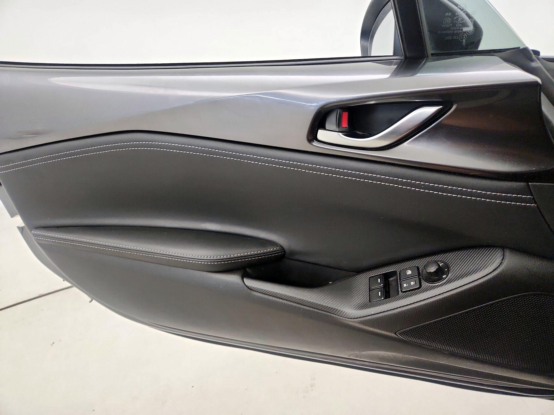 Thumbnail: 2023 Mazda MX-5 Miata - 12